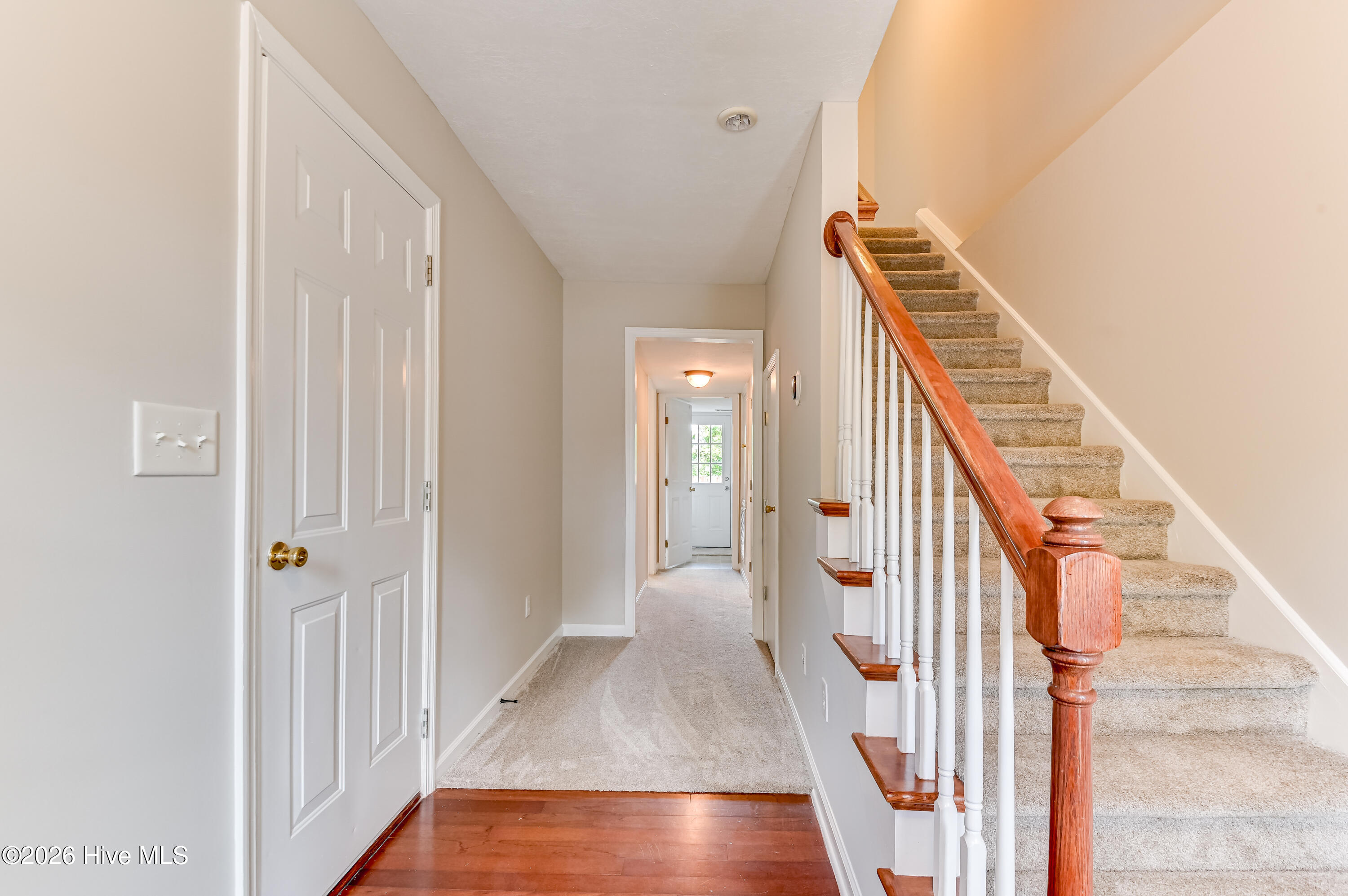 2805 Brickrun Way Property Photo 6