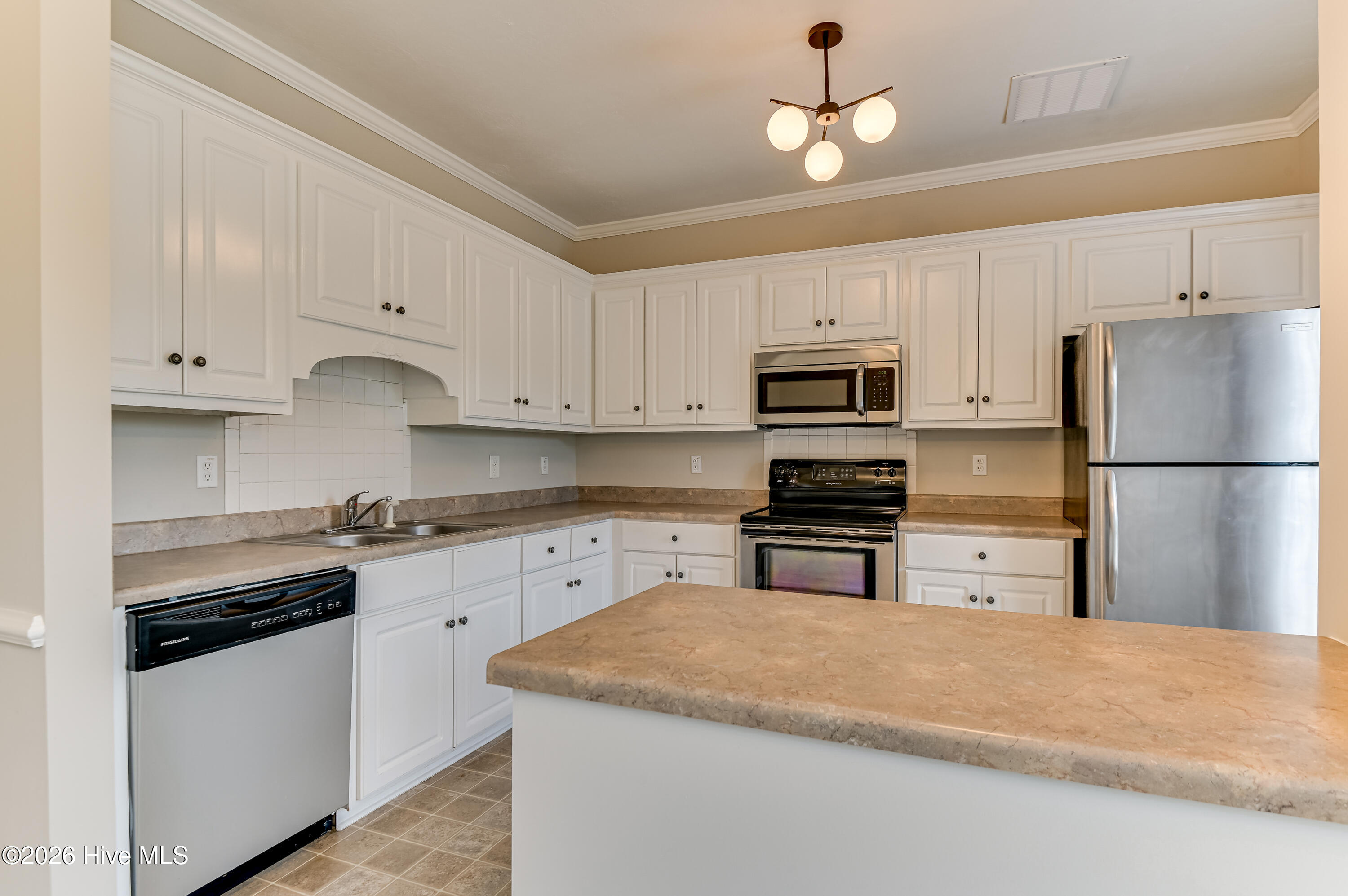 2805 Brickrun Way Property Photo 19