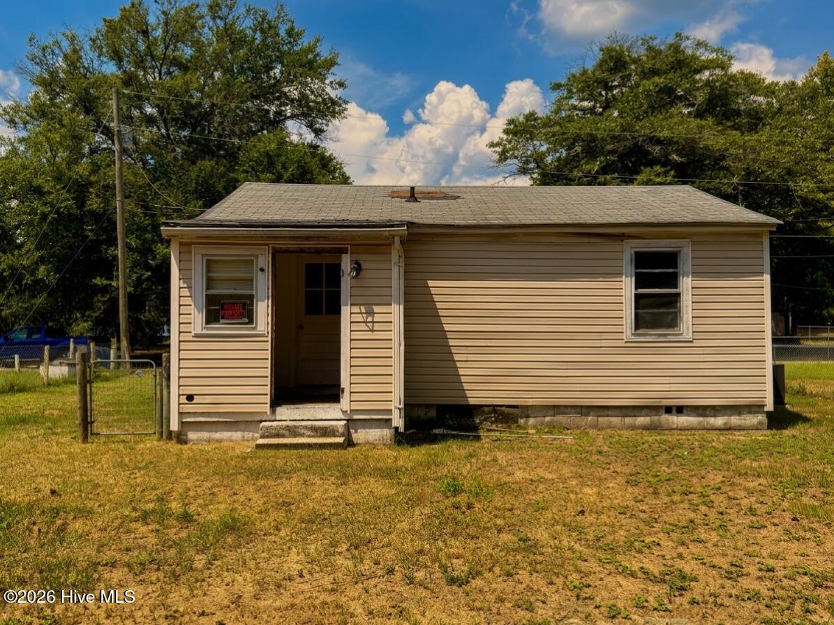307 Diana Street Property Photo 2