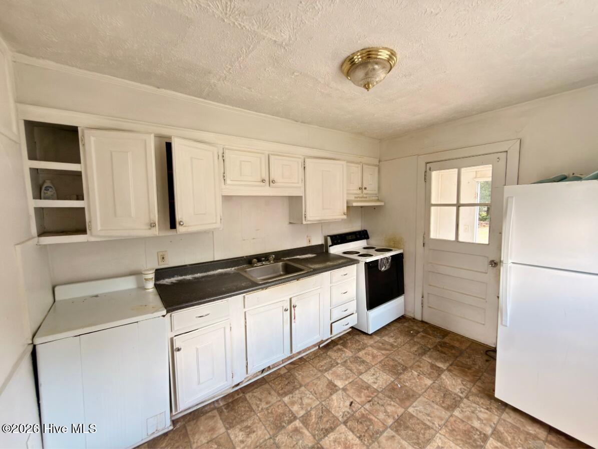 307 Diana Street Property Photo 6
