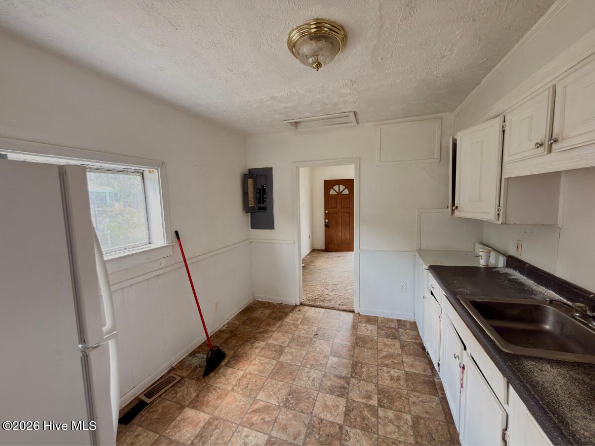 307 Diana Street Property Photo 10