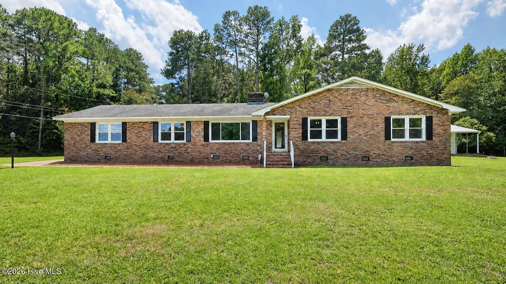 120 King Heights Boulevard Property Photo 1