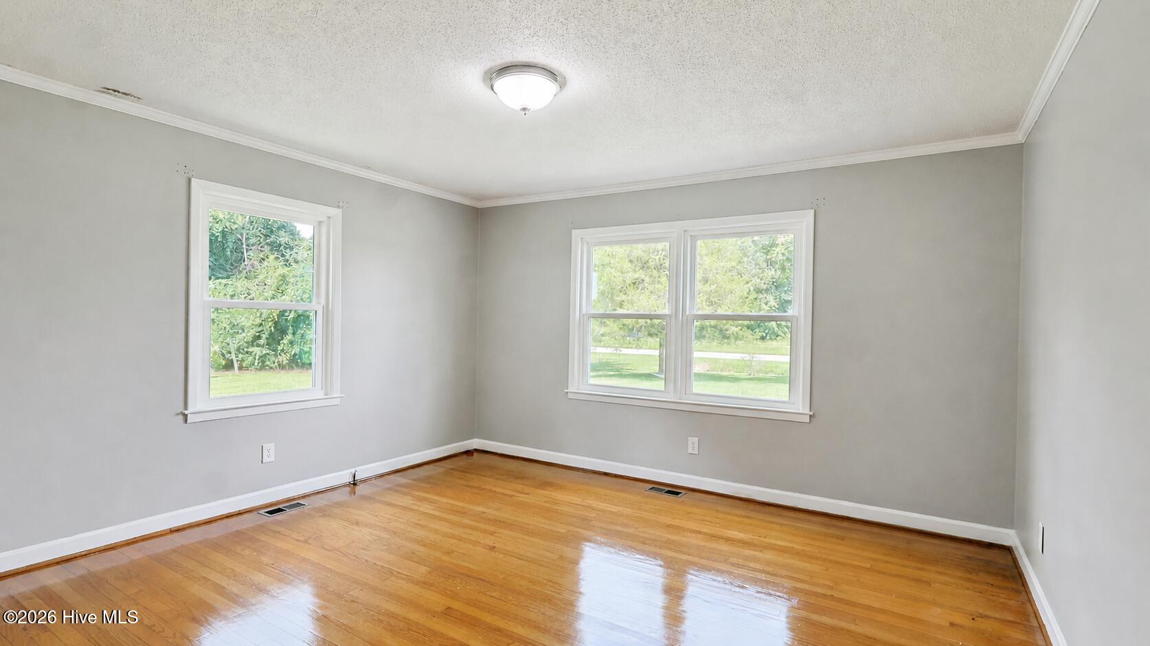 120 King Heights Boulevard Property Photo 26