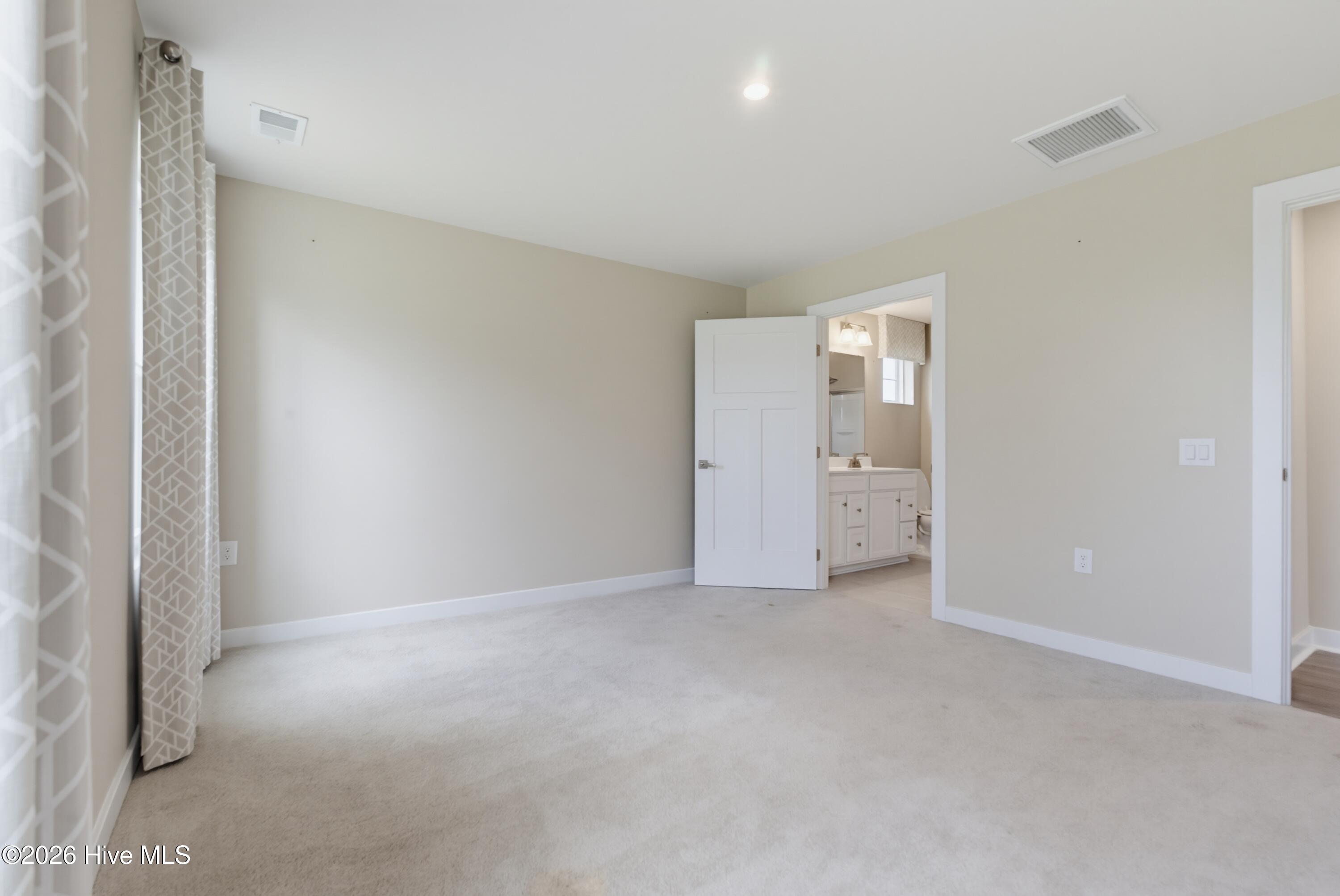 36 Deerfield Lane Property Photo 19