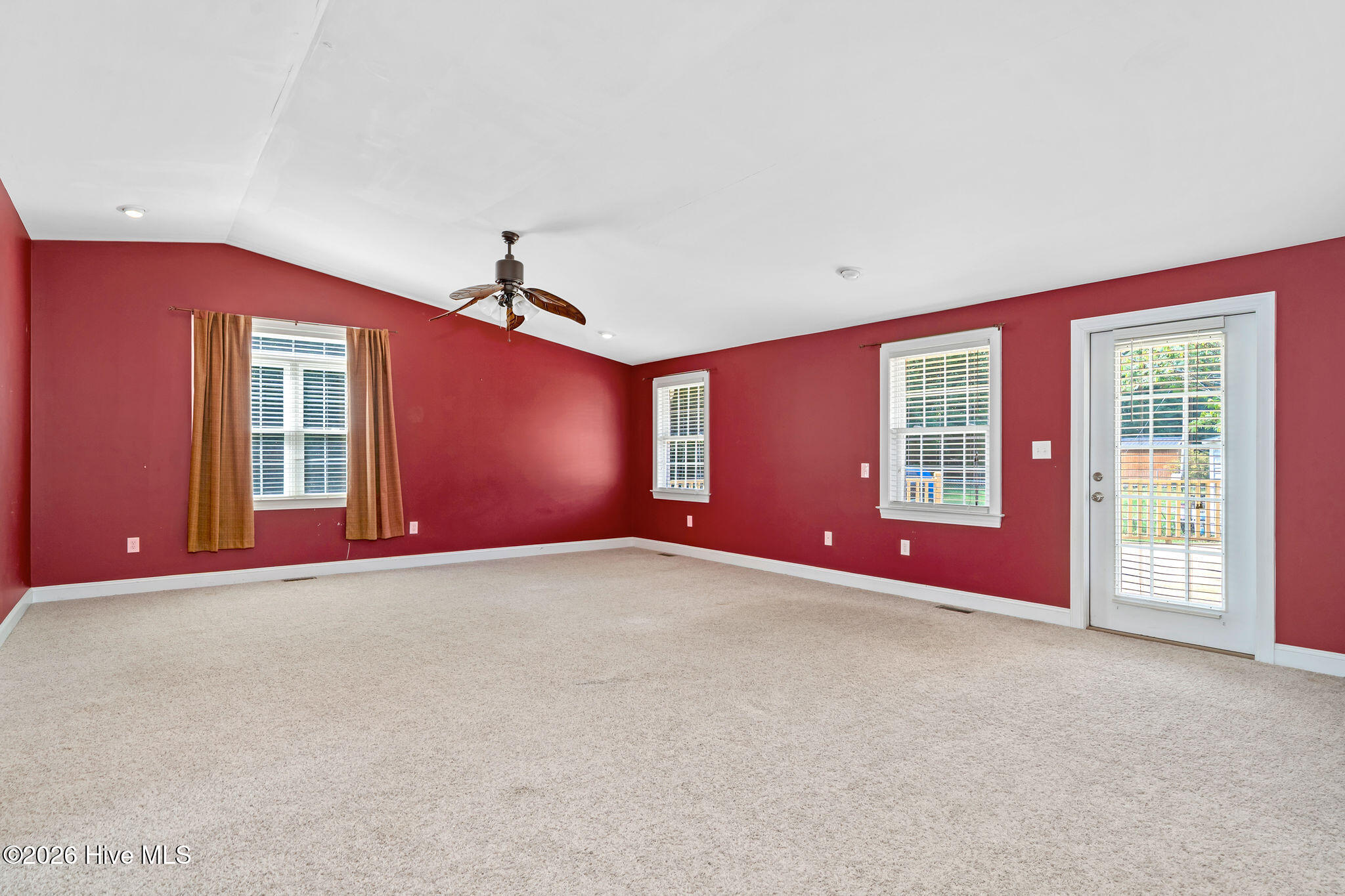 414 Forrest Road Property Photo 11