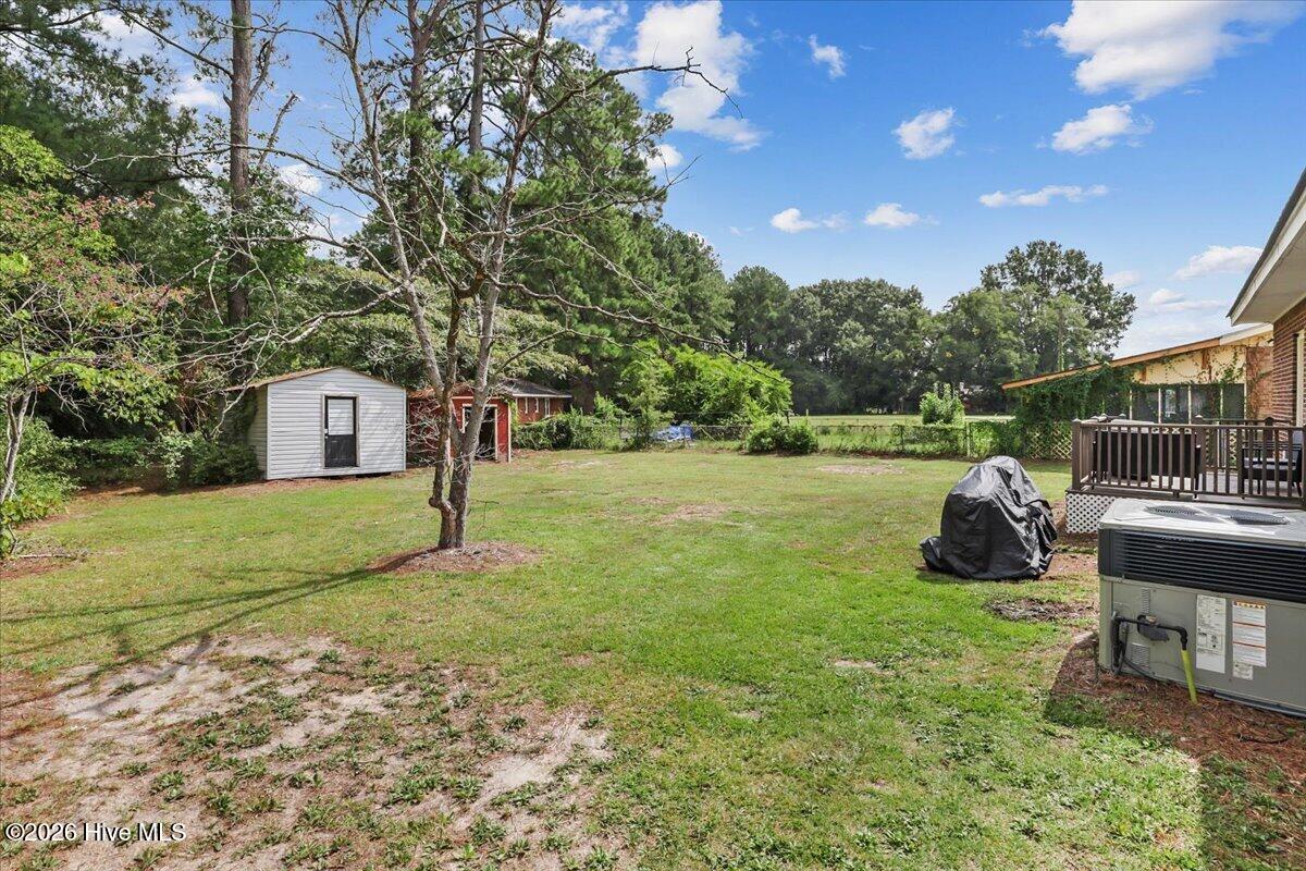 506 E Elm Street Property Photo 9