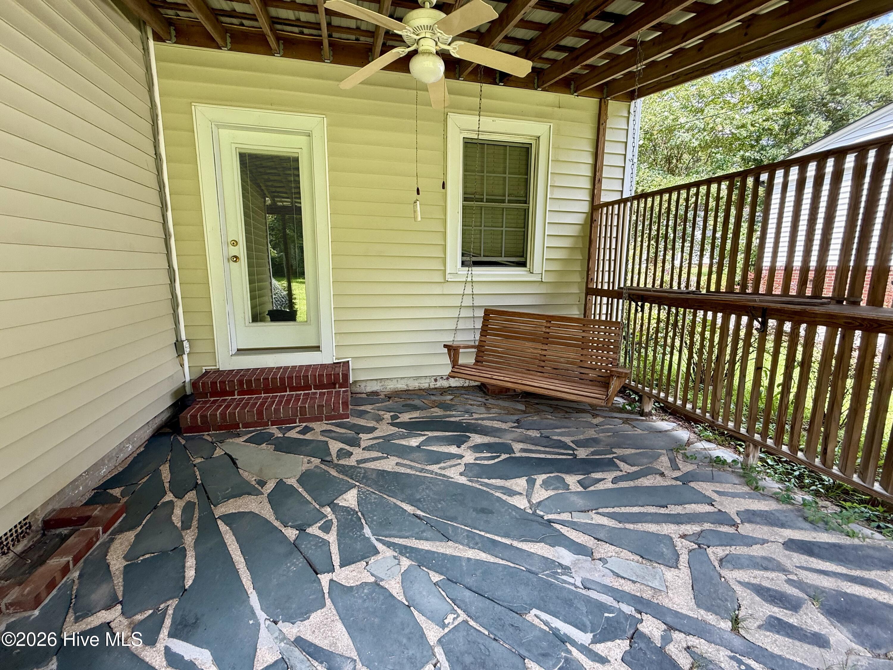 208 Crescent Drive Property Photo 35