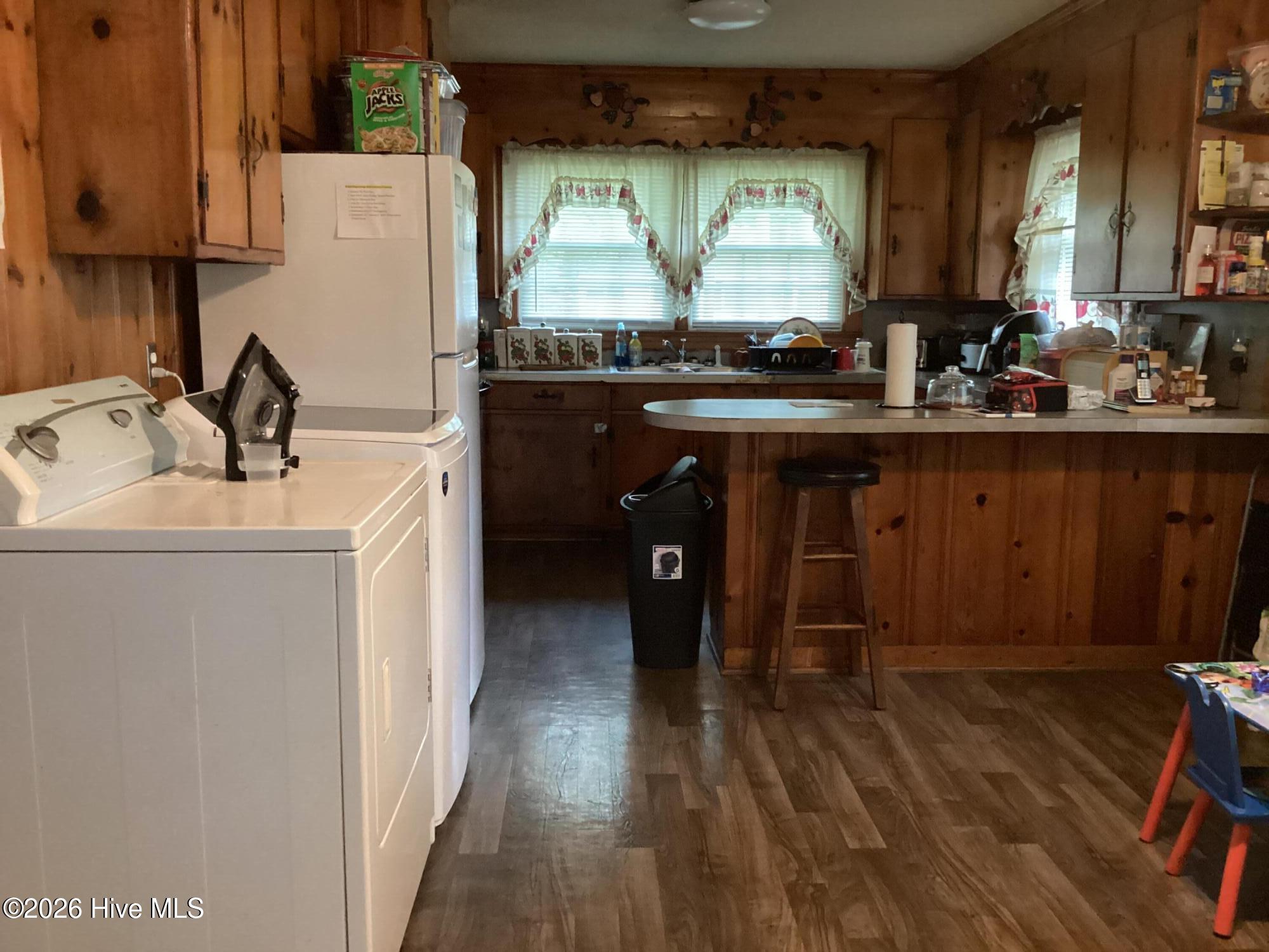 329 Mallory Street Property Photo 6