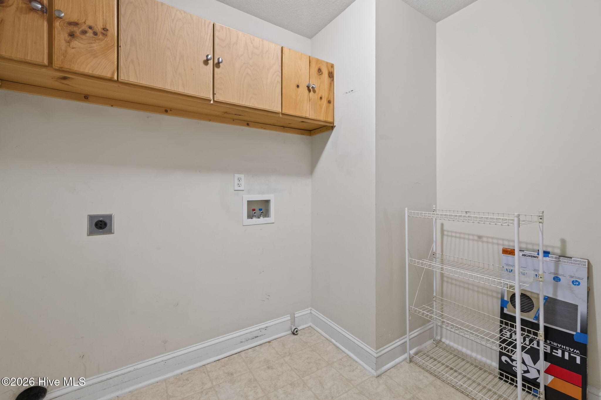 283 Green View Road Property Photo 16