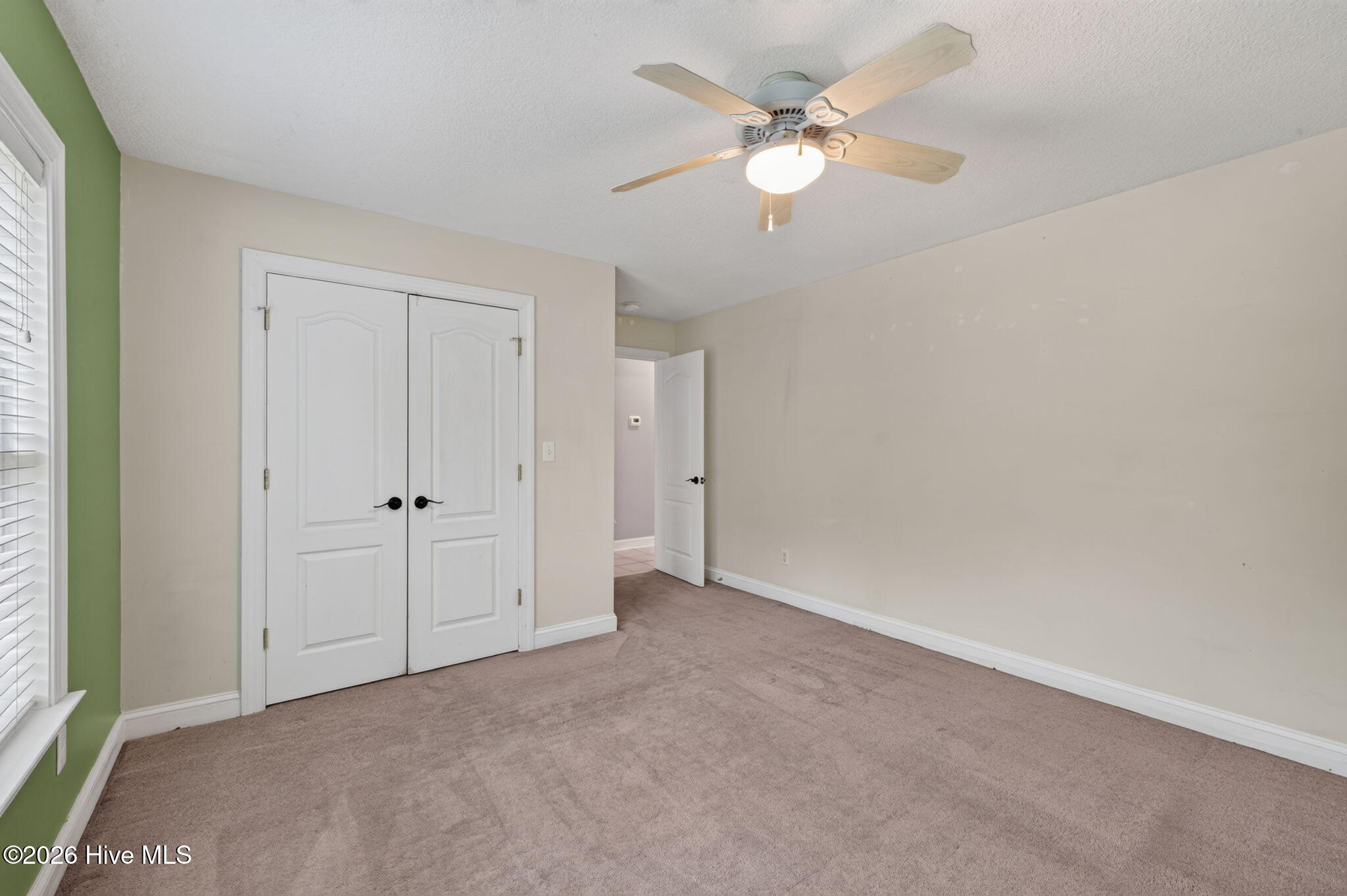 283 Green View Road Property Photo 18
