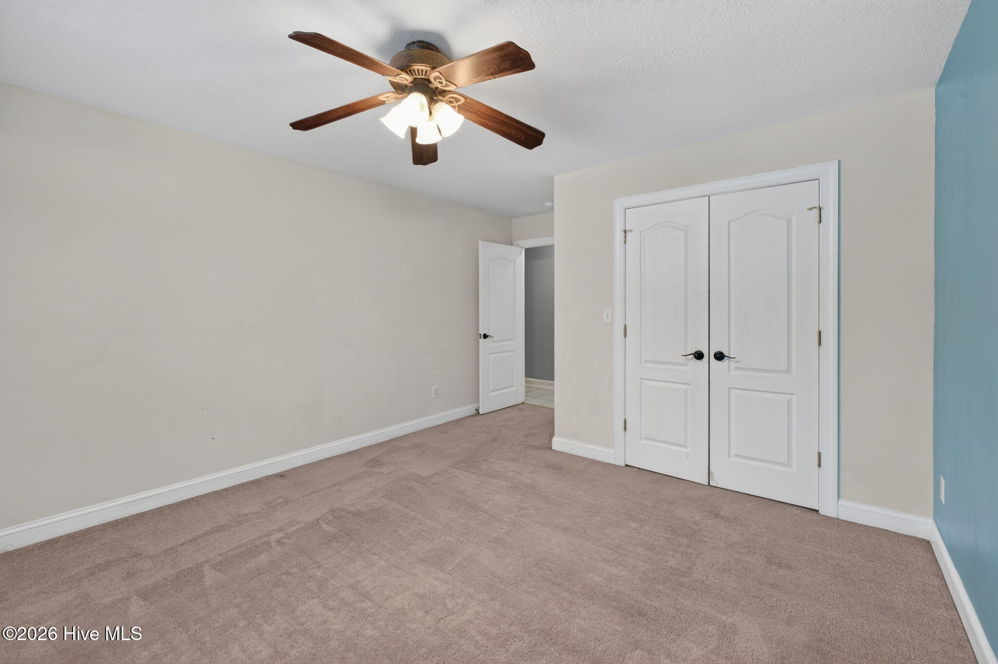 283 Green View Road Property Photo 20