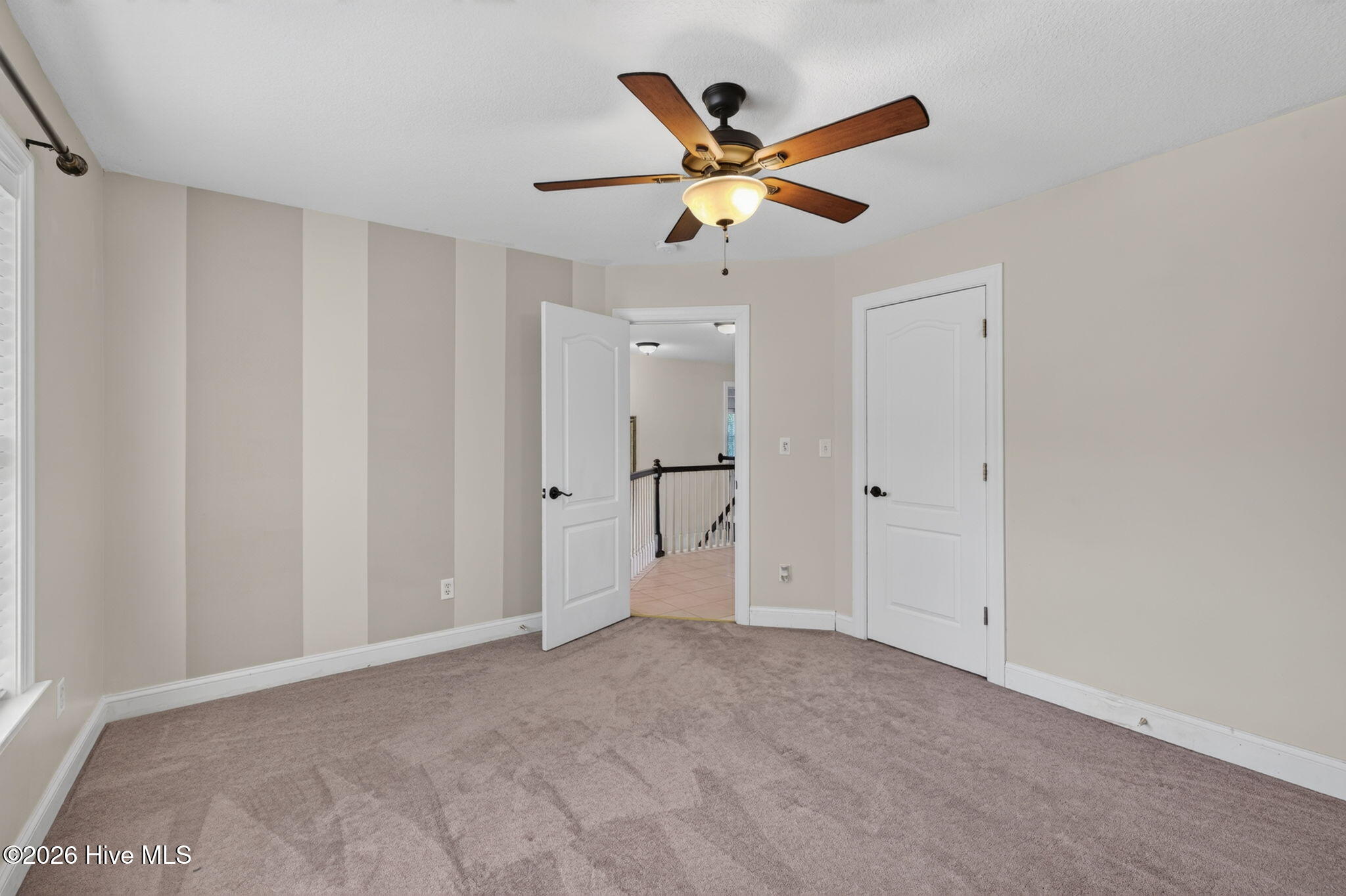 283 Green View Road Property Photo 22