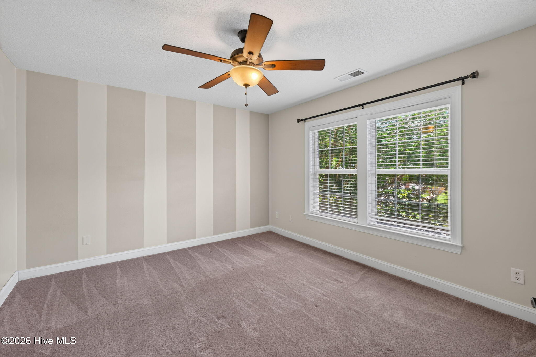 283 Green View Road Property Photo 23