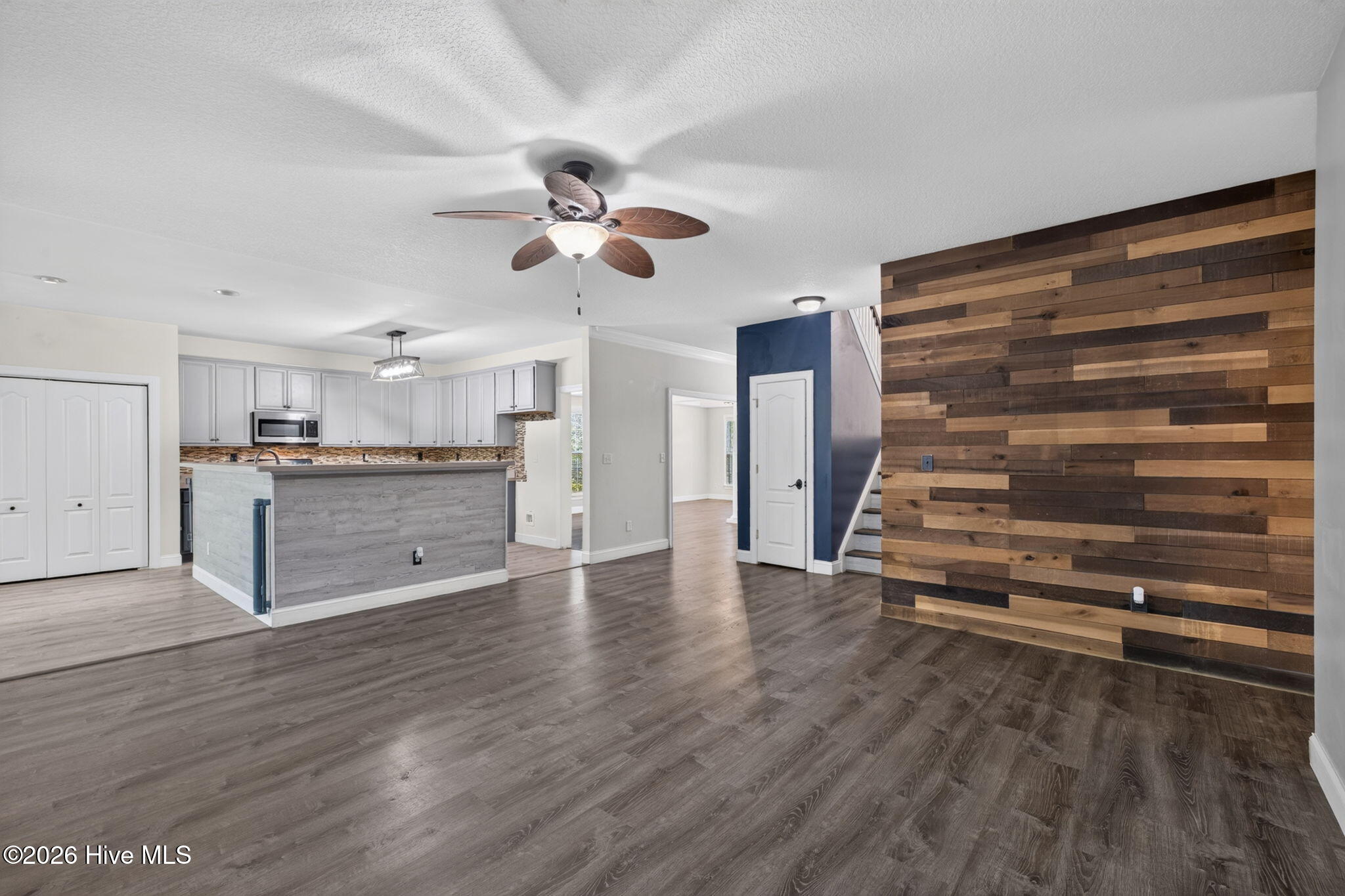 283 Green View Road Property Photo 30