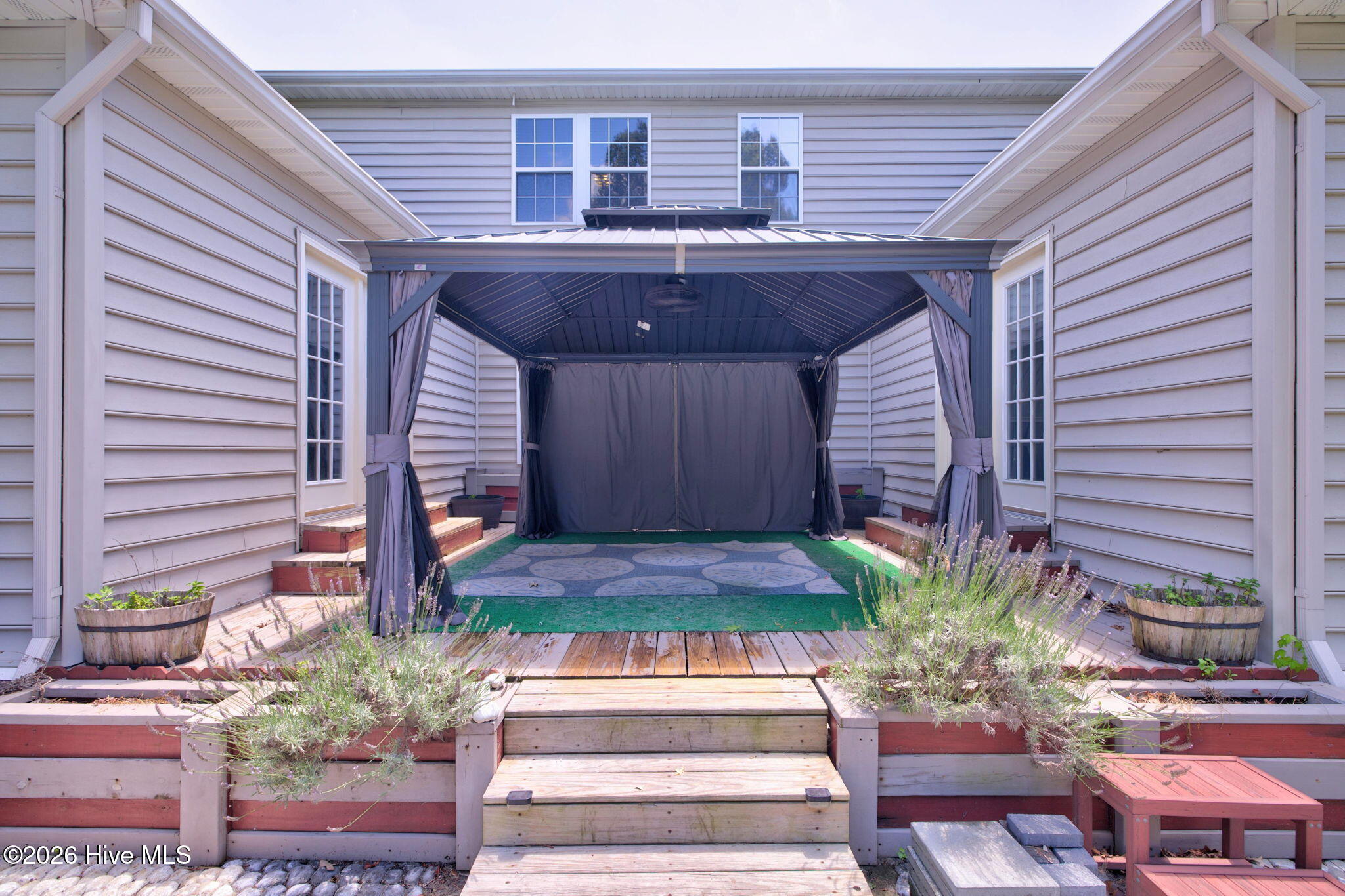 283 Green View Road Property Photo 49