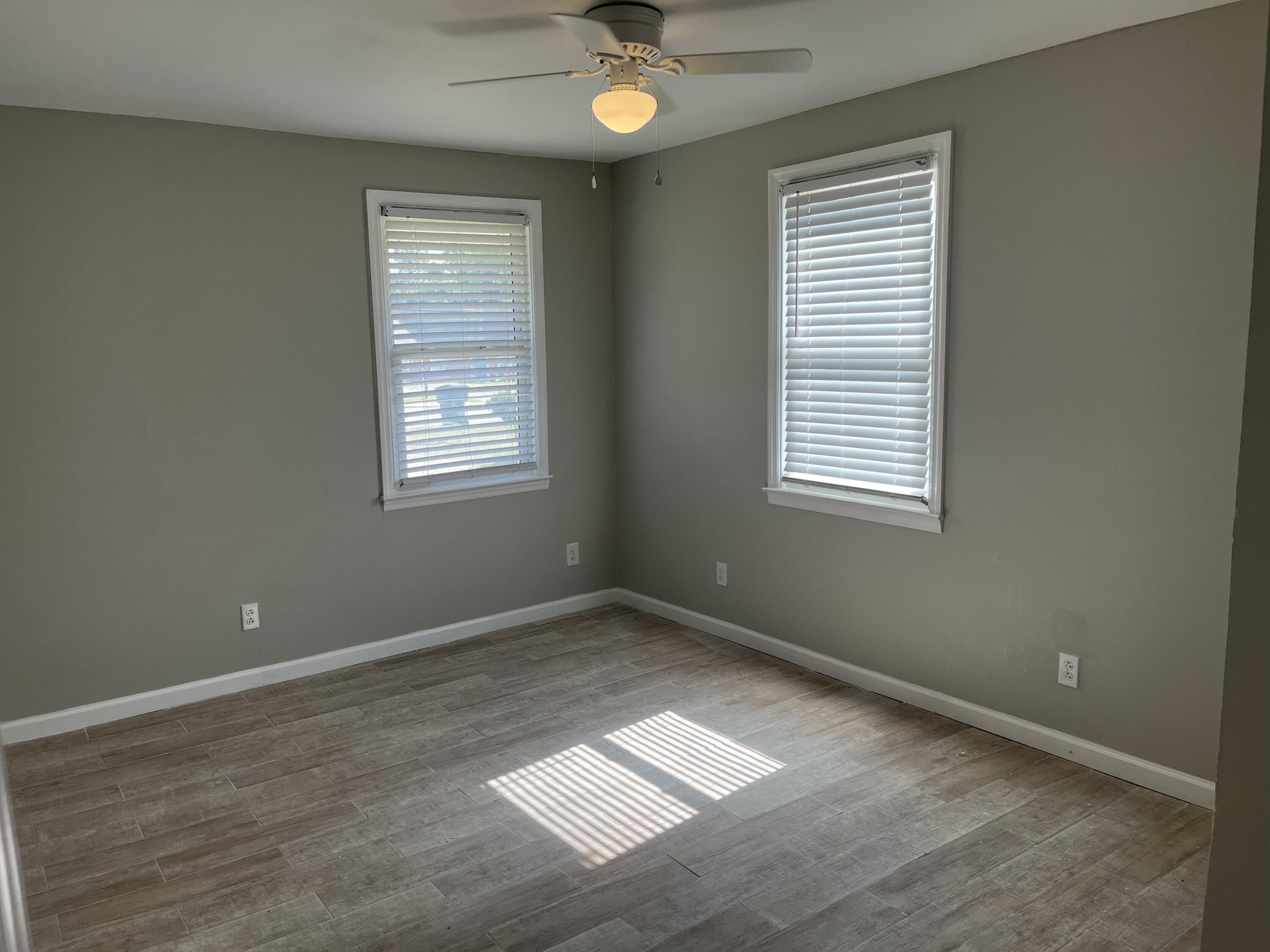 484 Metz Drive Property Photo 11