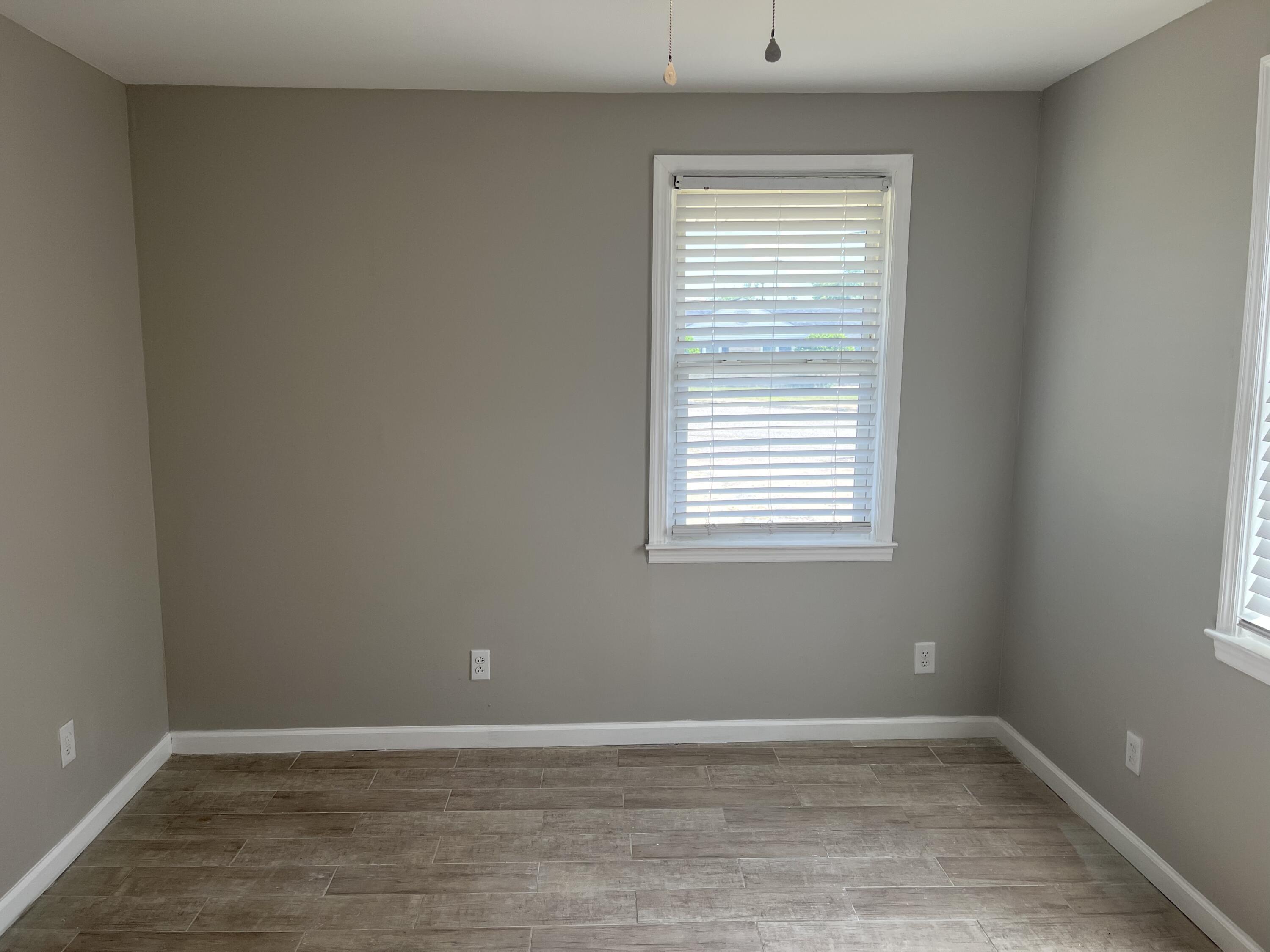 484 Metz Drive Property Photo 13