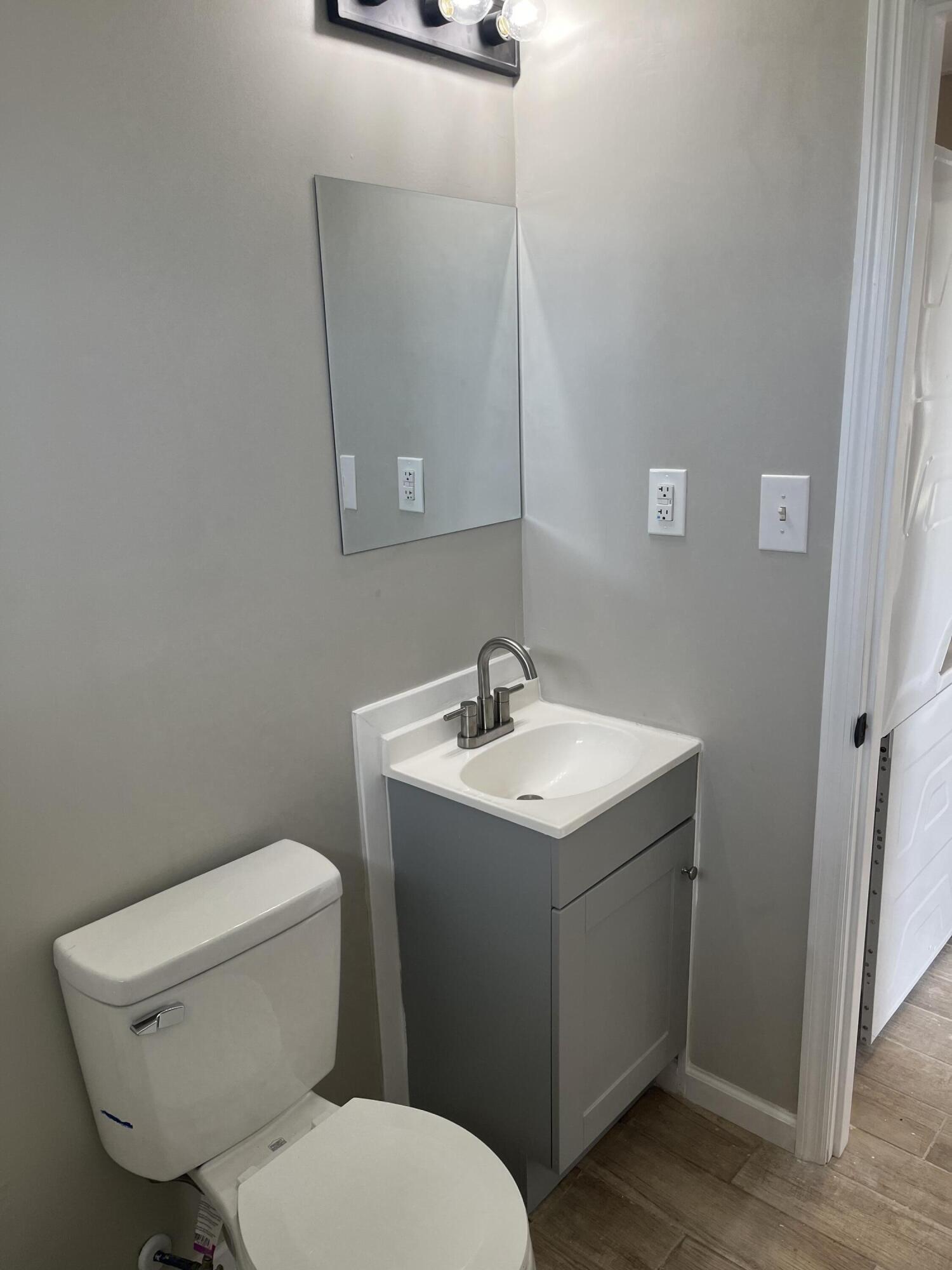 484 Metz Drive Property Photo 16