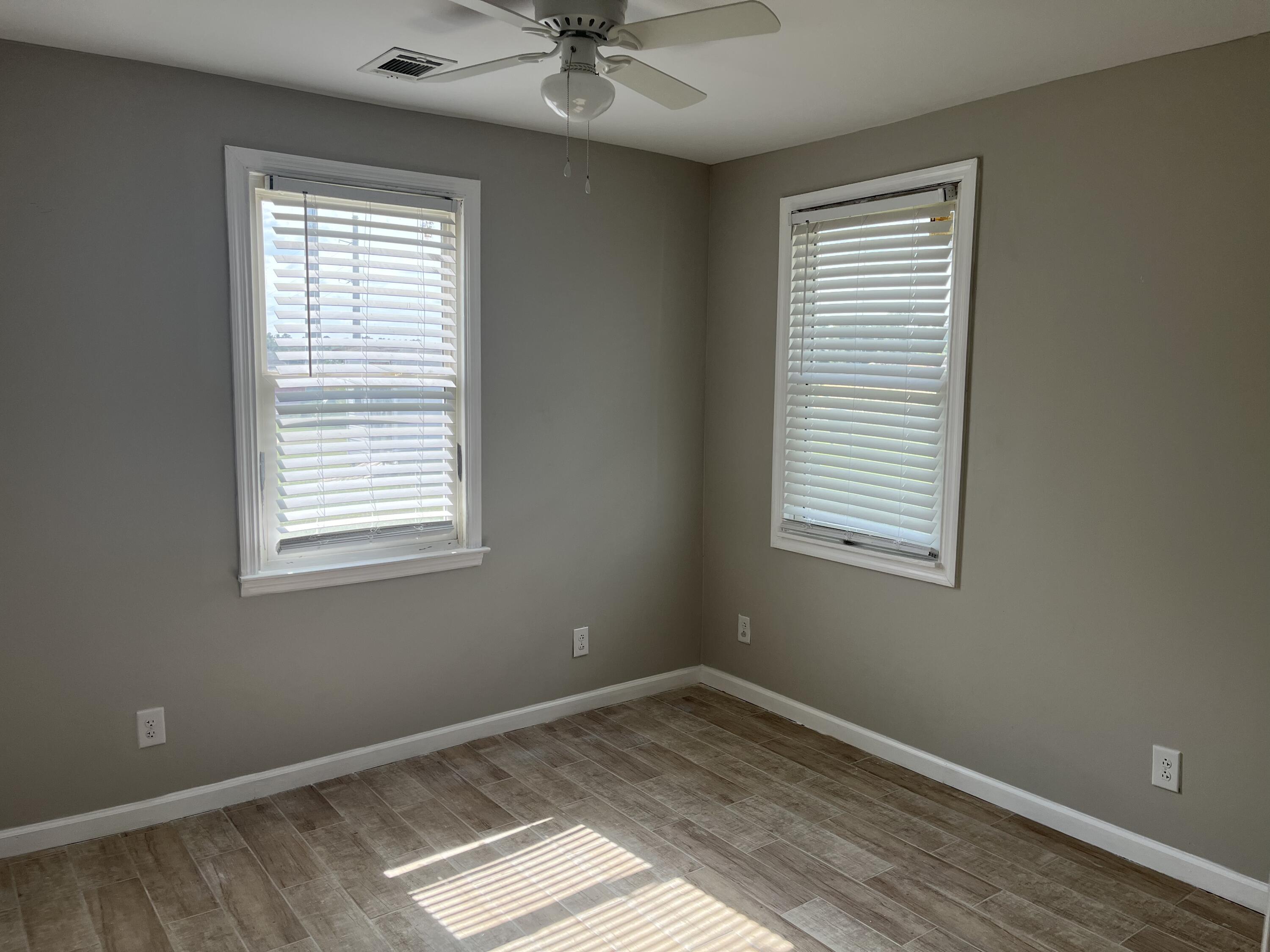 484 Metz Drive Property Photo 17