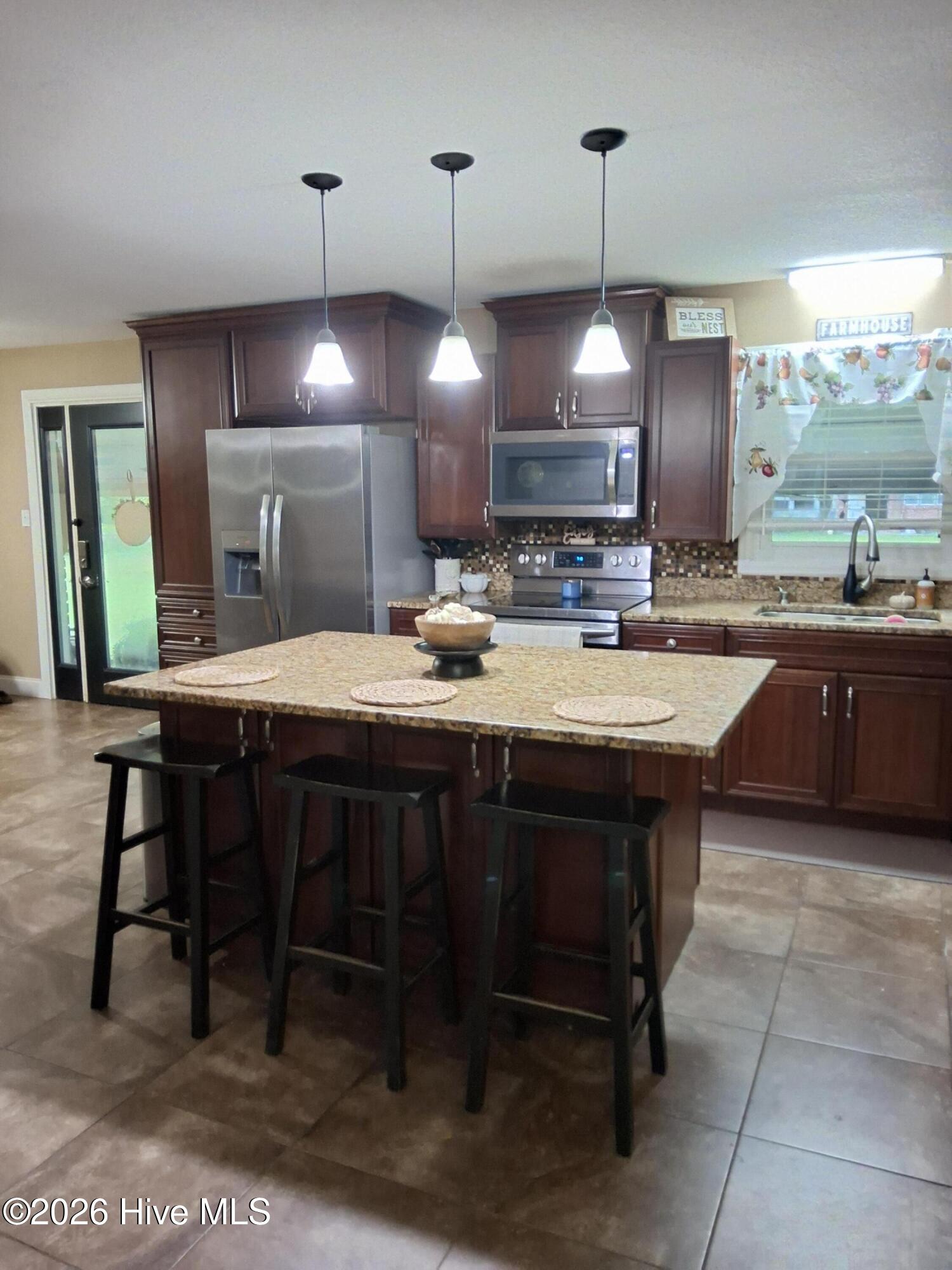 1308 Highway 58 N Property Photo 7