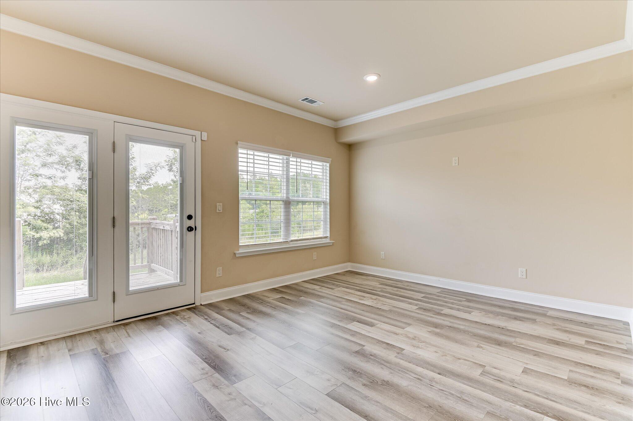 2413 Faith Trail Property Photo 11