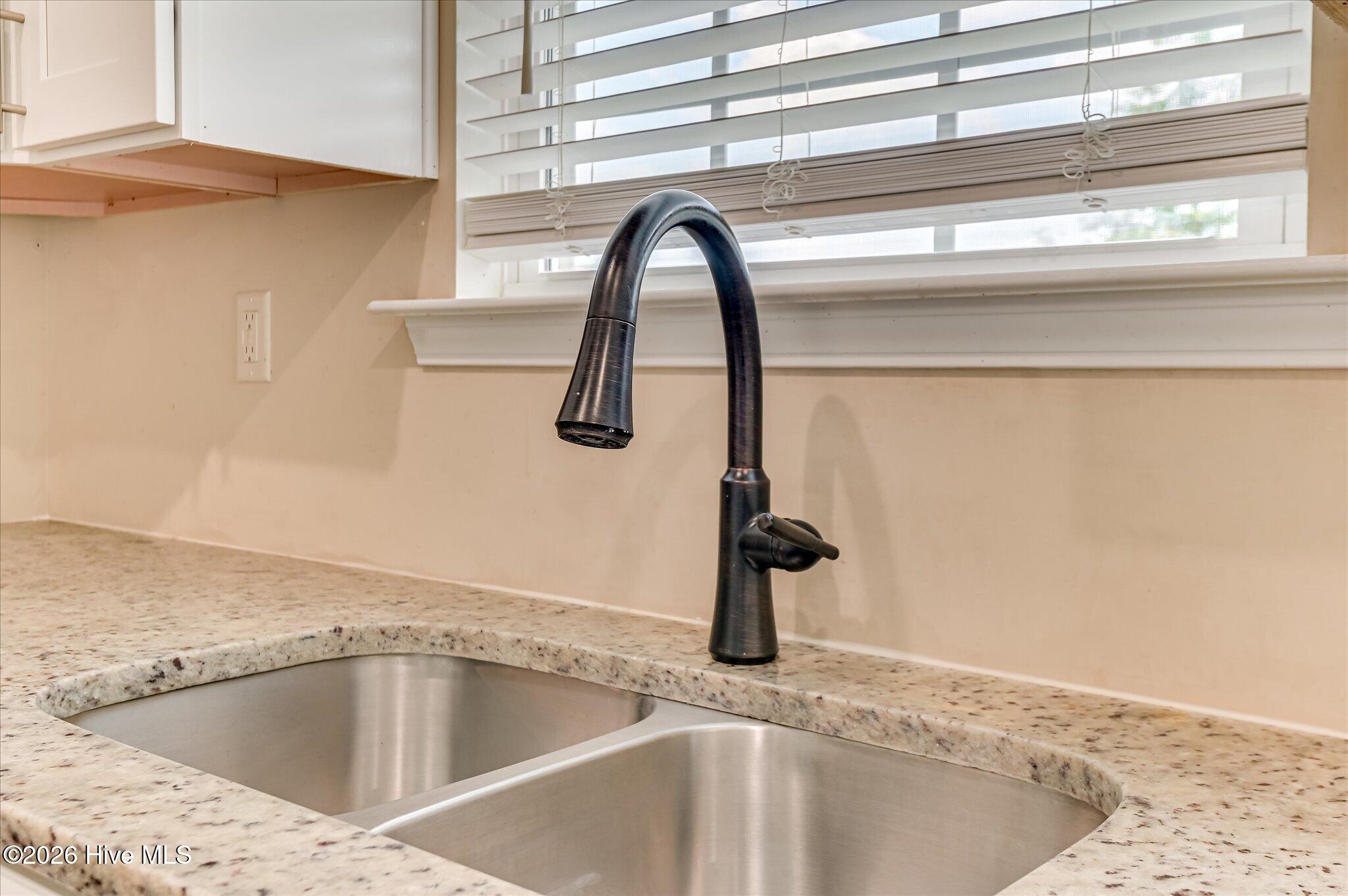 2413 Faith Trail Property Photo 16