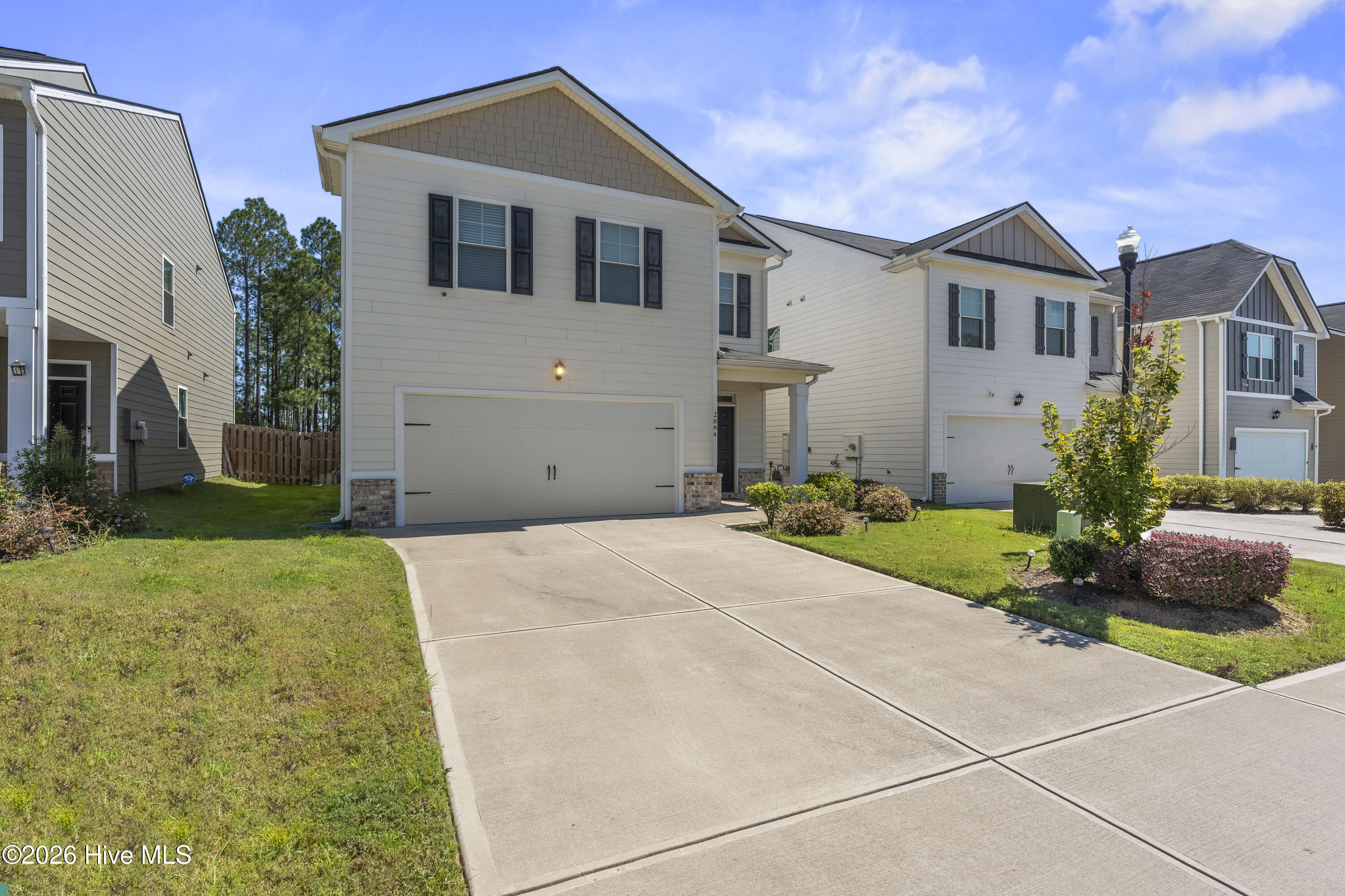 2884 Calli Crossing Drive Property Photo 2