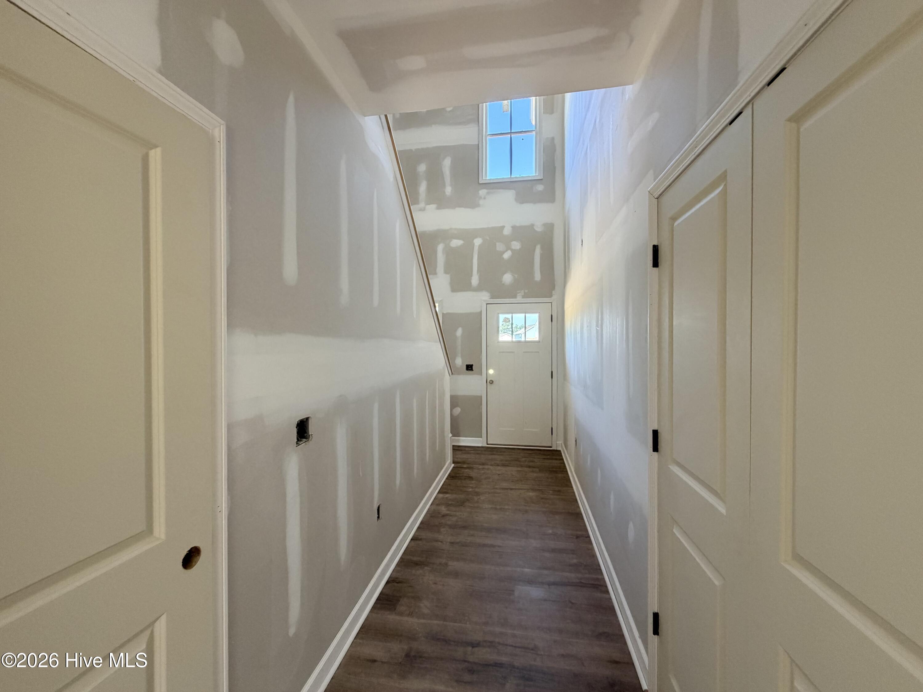 609 Property Photo 12