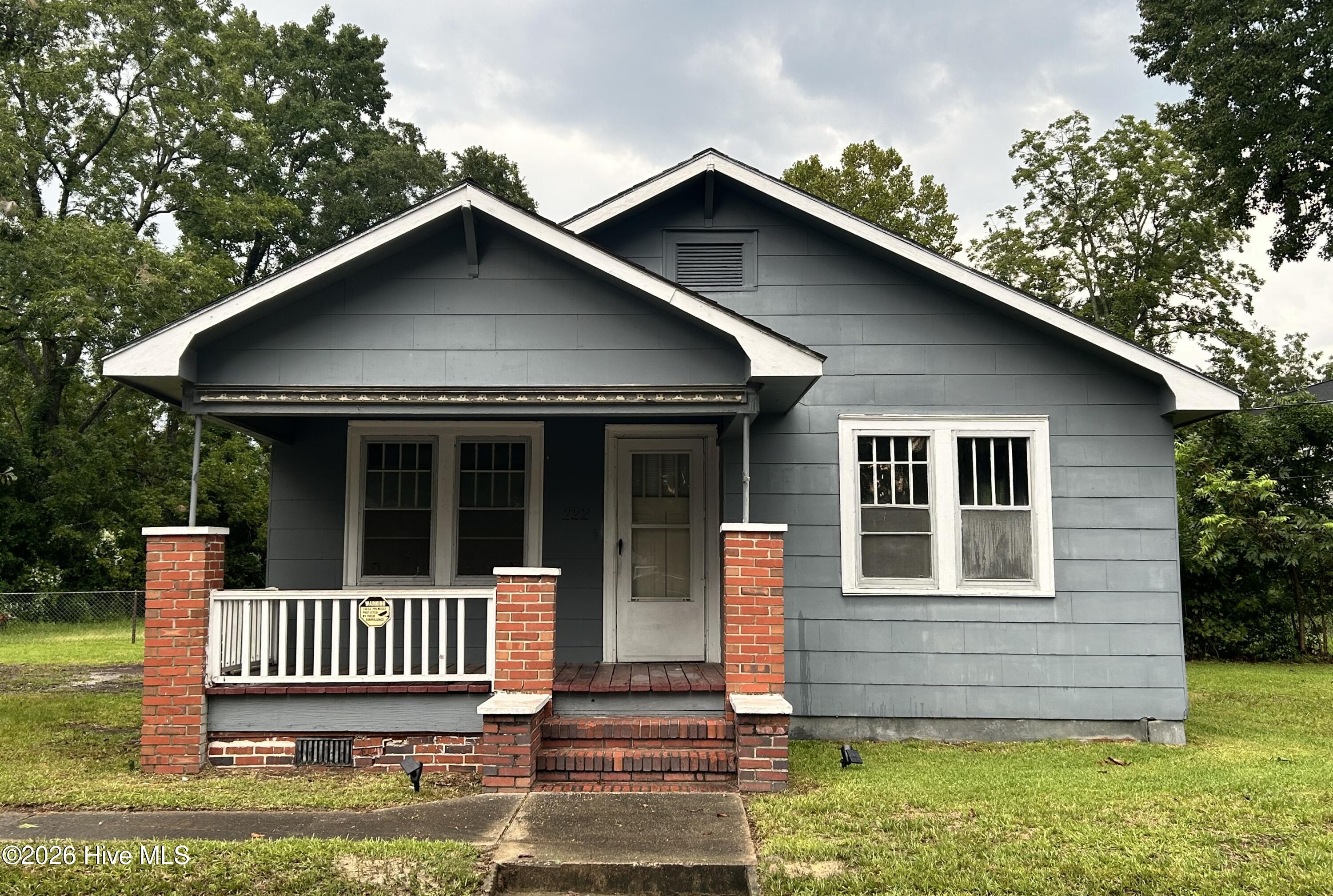 222 Evans Street Property Photo 1