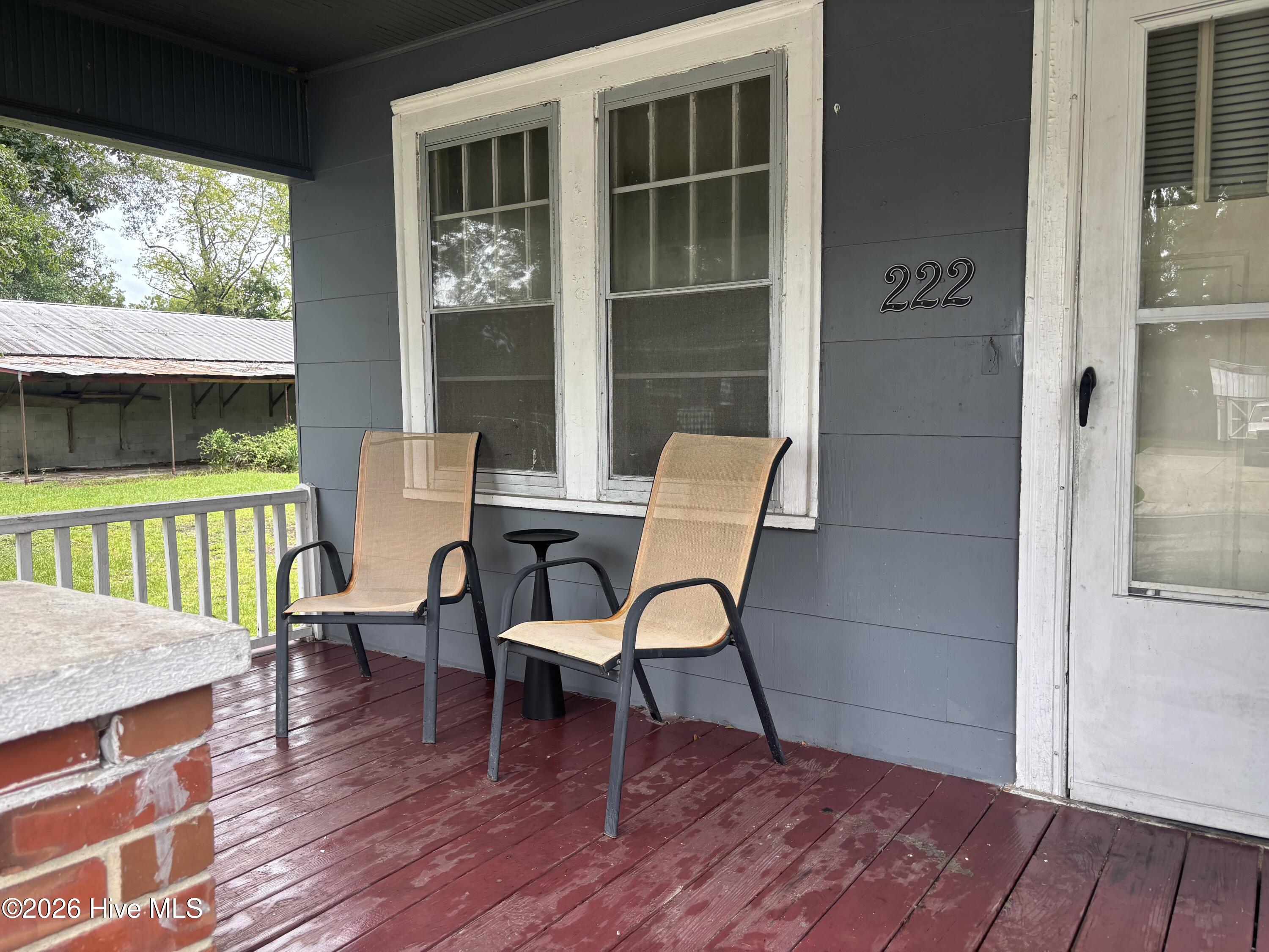 222 Evans Street Property Photo 5