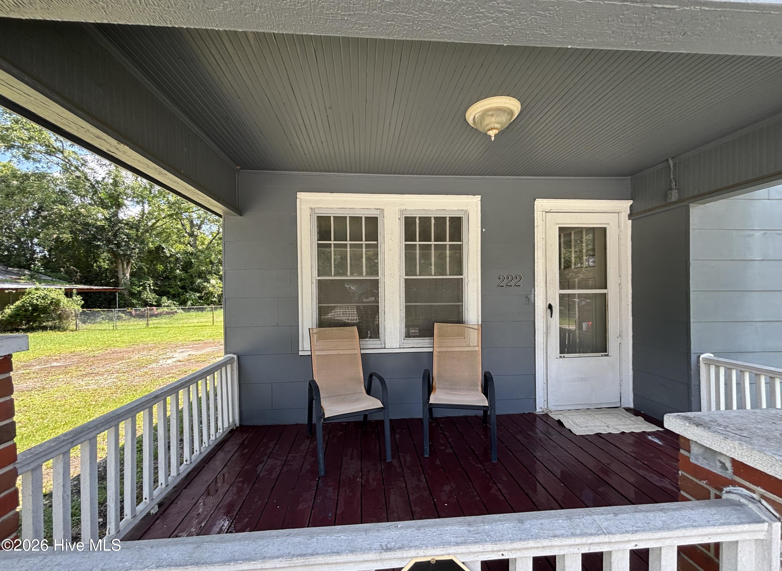 222 Evans Street Property Photo 6