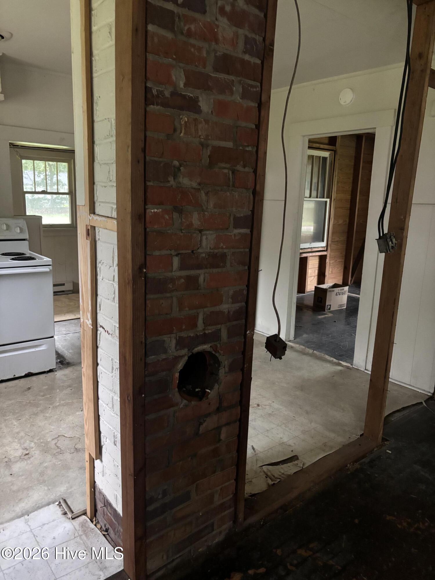 222 Evans Street Property Photo 12