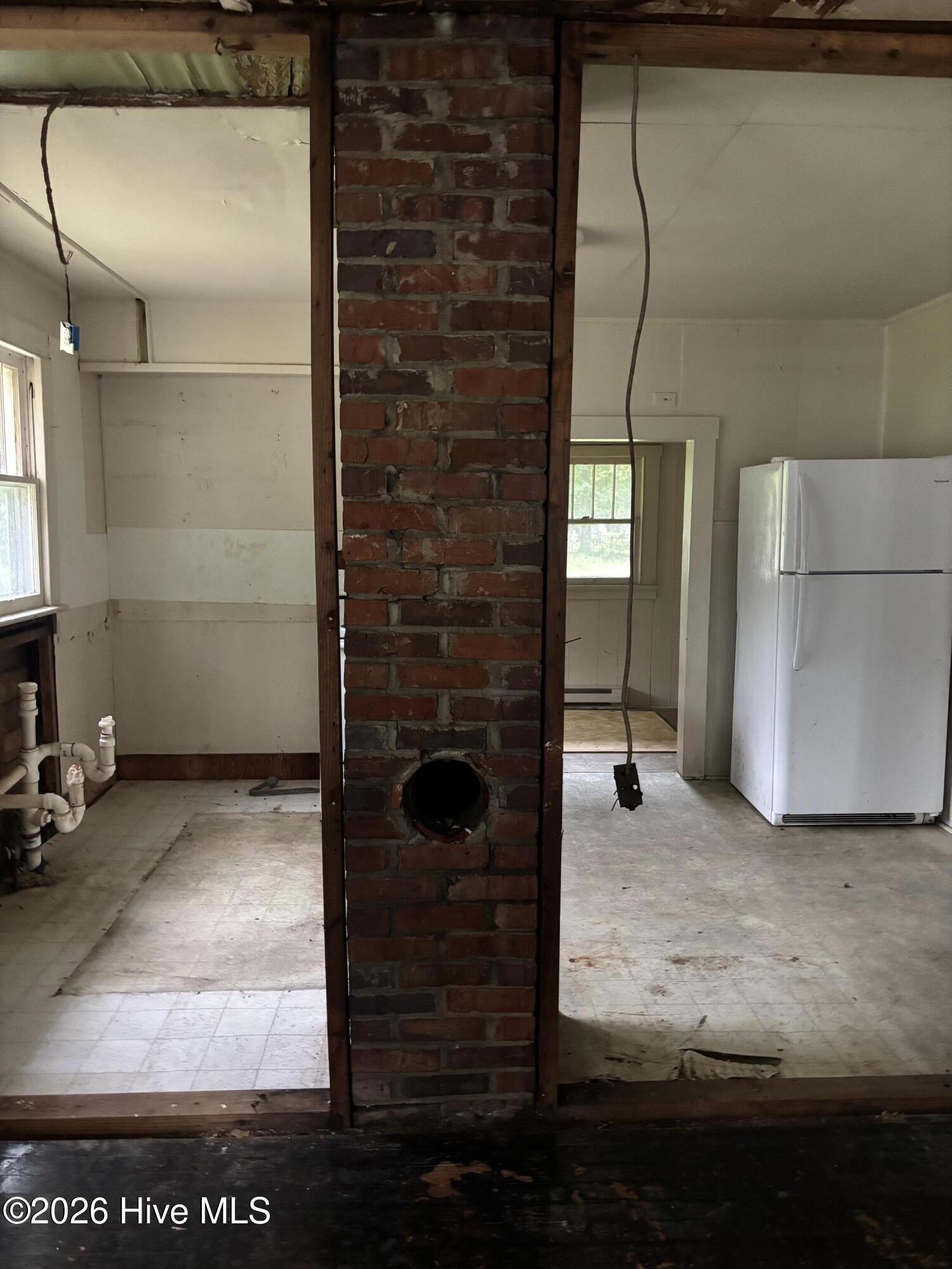 222 Evans Street Property Photo 14