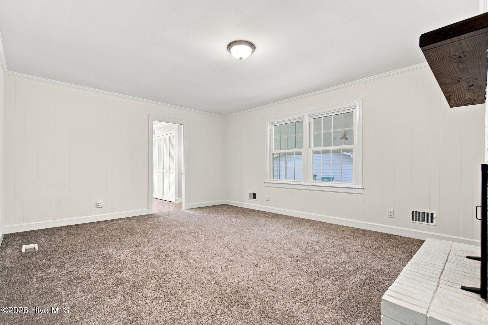 120 Windemere Road Property Photo 9