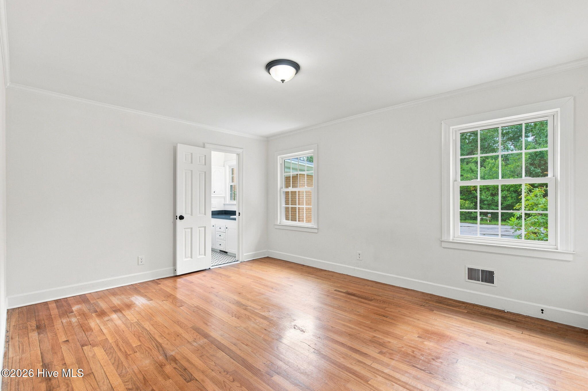 120 Windemere Road Property Photo 26