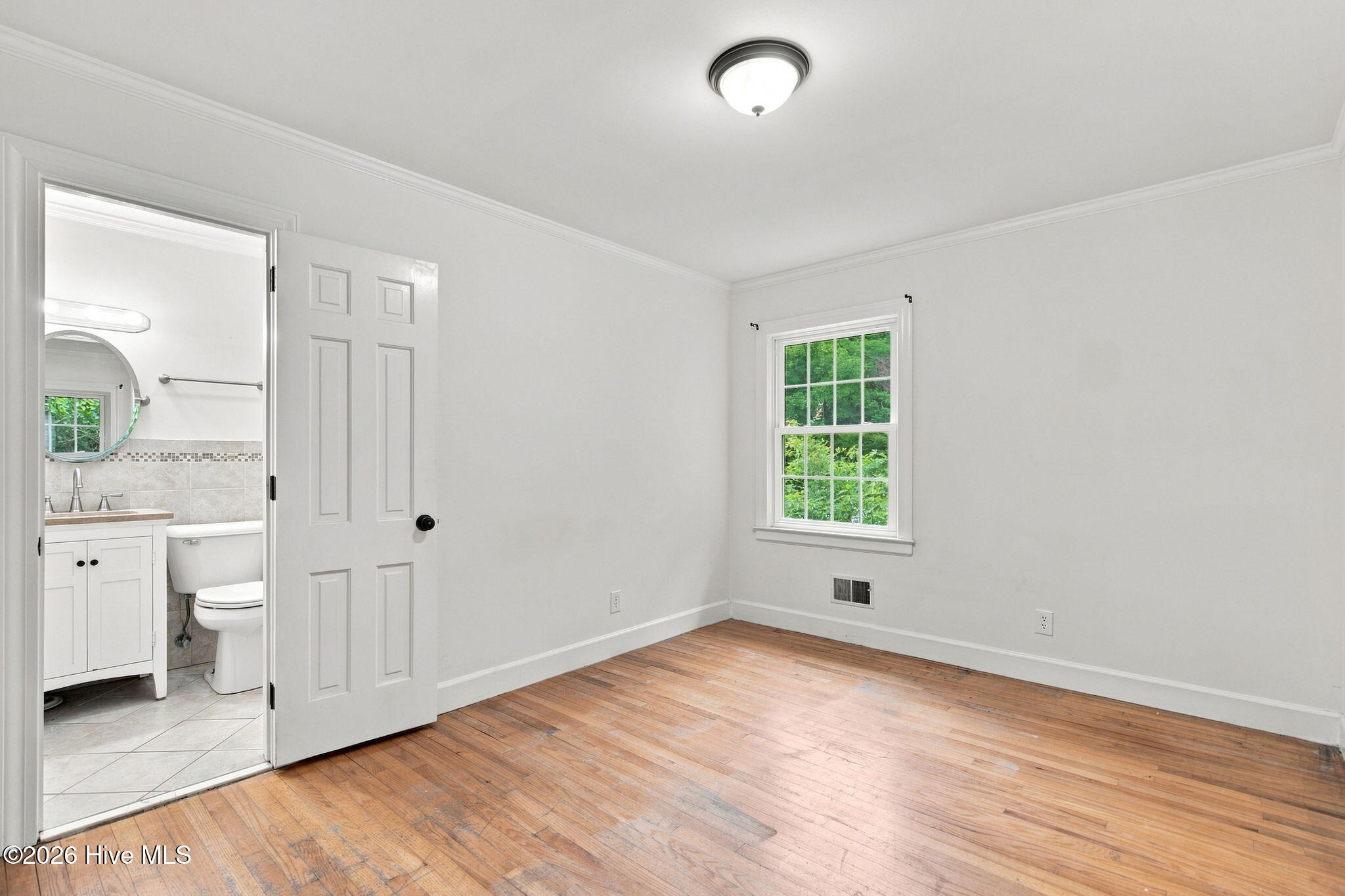 120 Windemere Road Property Photo 32