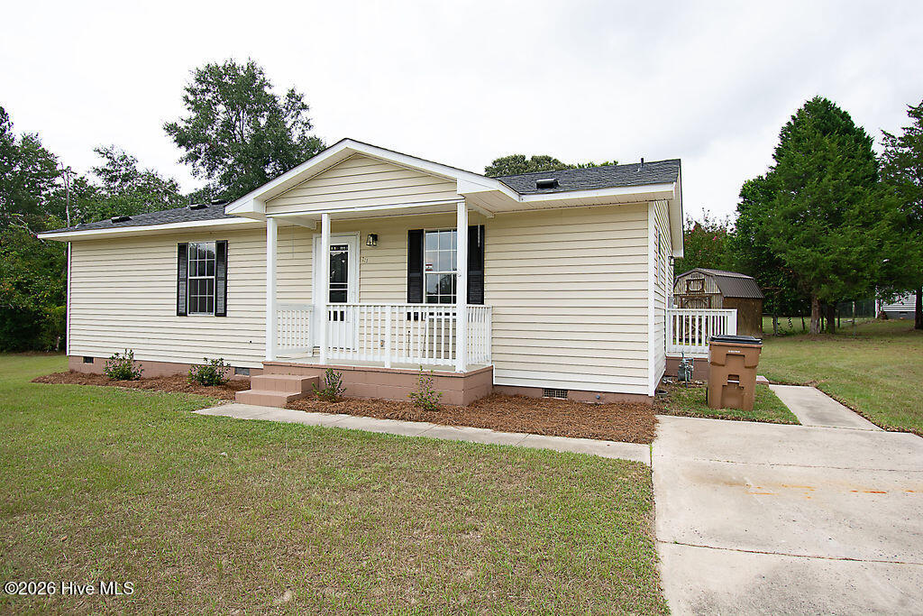 211 Runs Creek Drive Property Photo 3