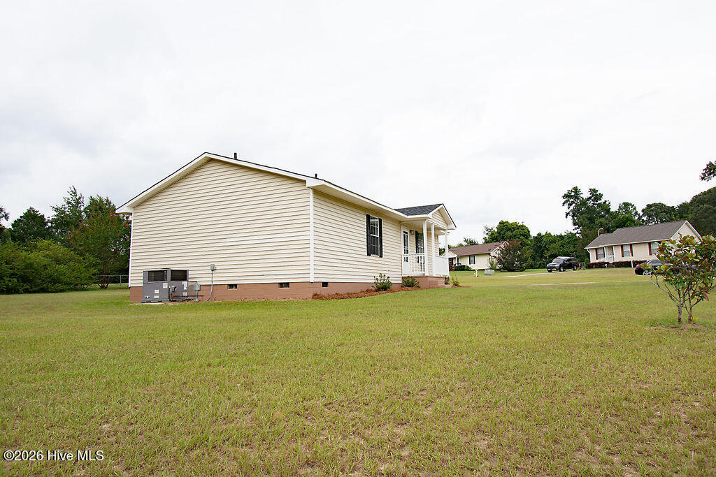 211 Runs Creek Drive Property Photo 6
