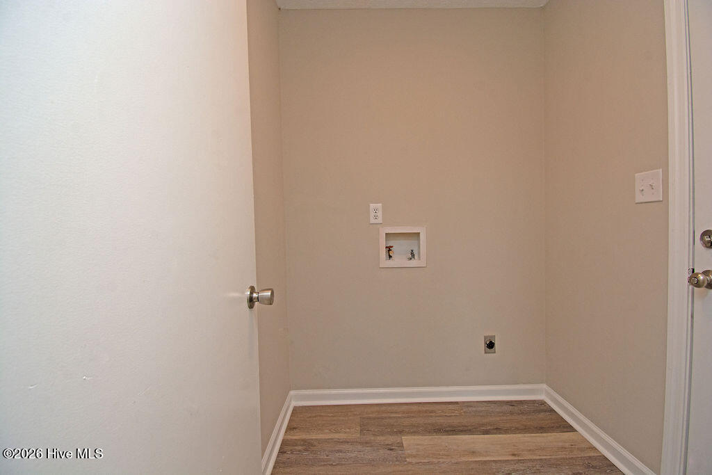 211 Runs Creek Drive Property Photo 14