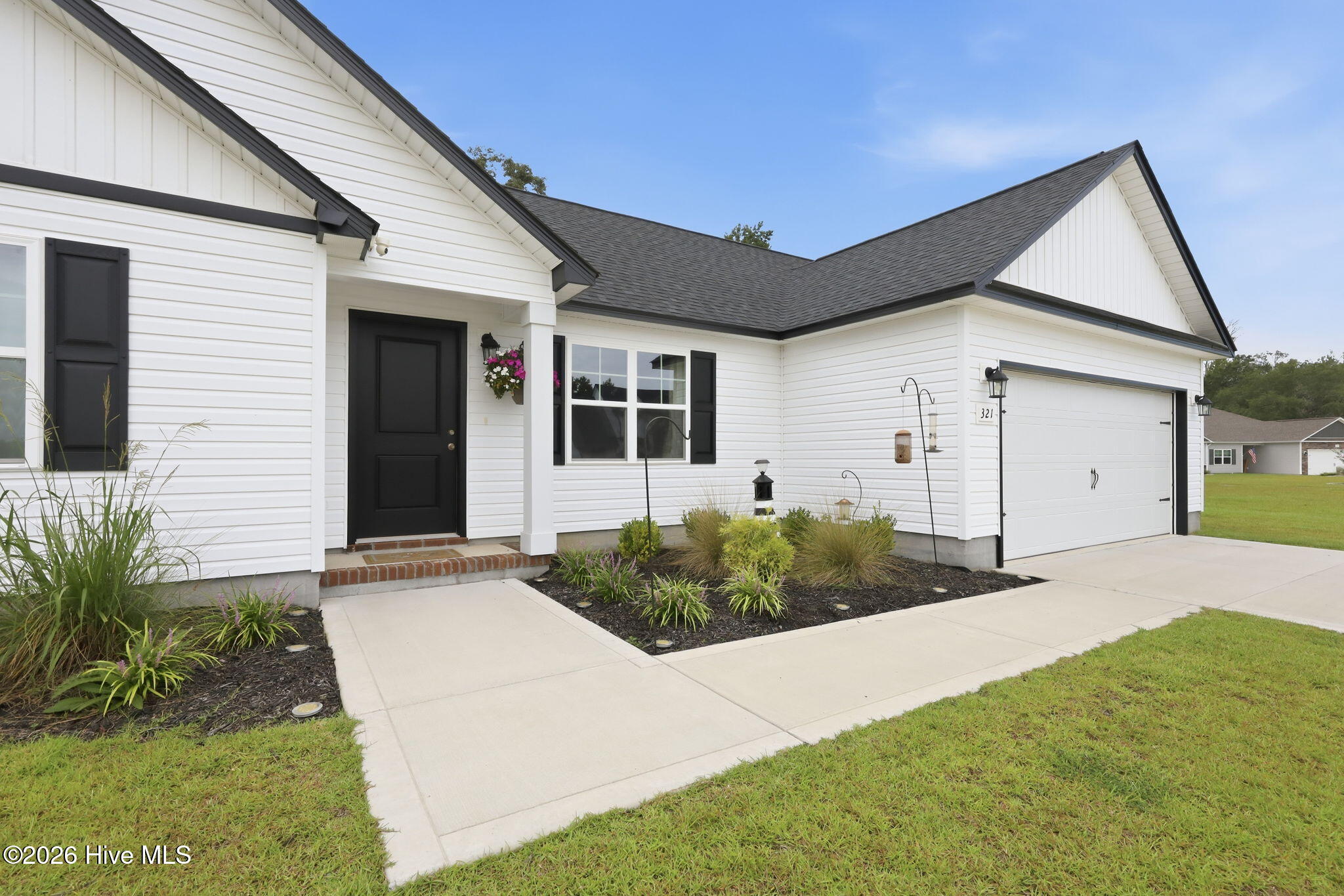 321 Cotton Hill Place Property Photo 5