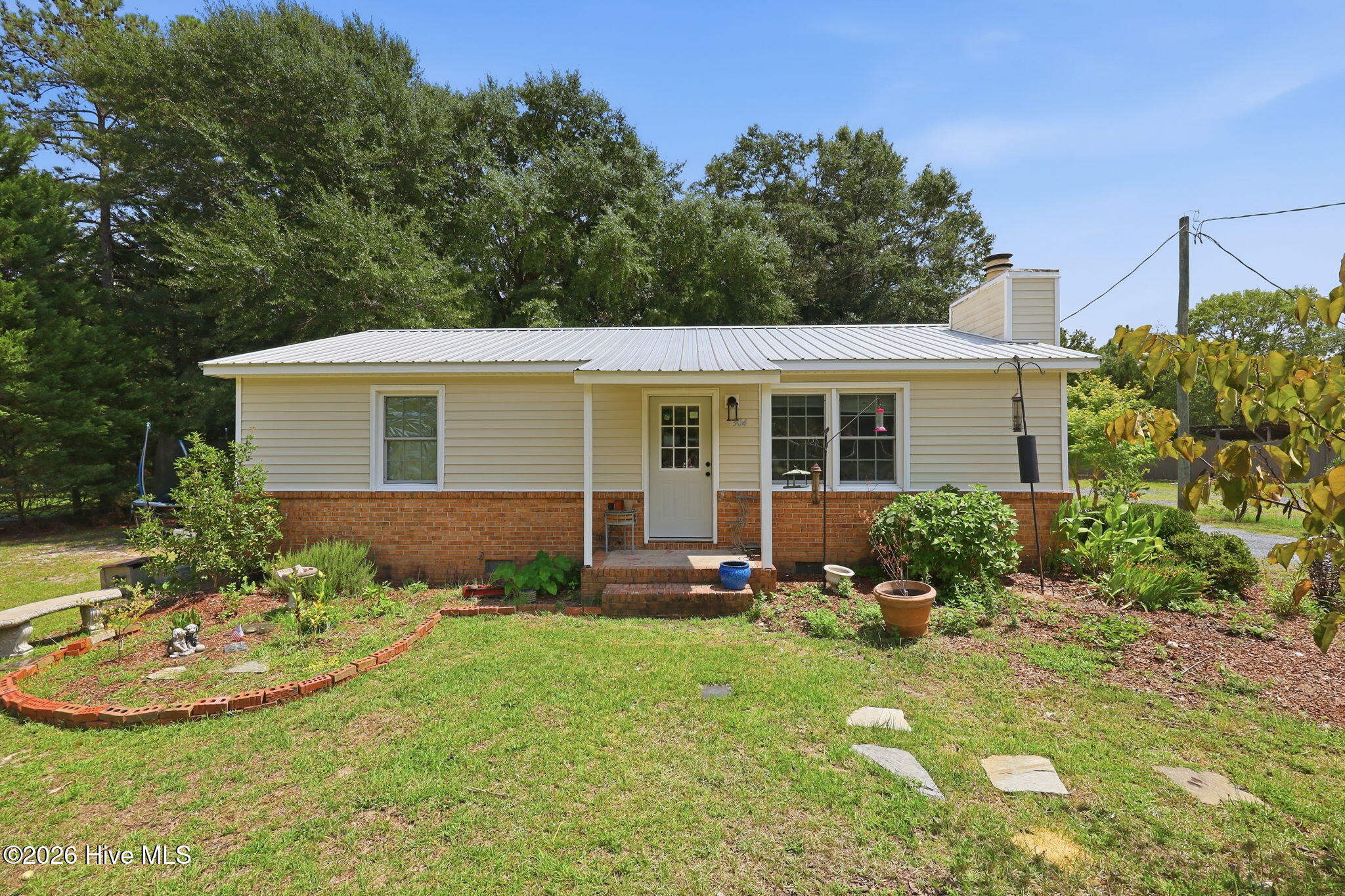 304 Archie Road Property Photo 3