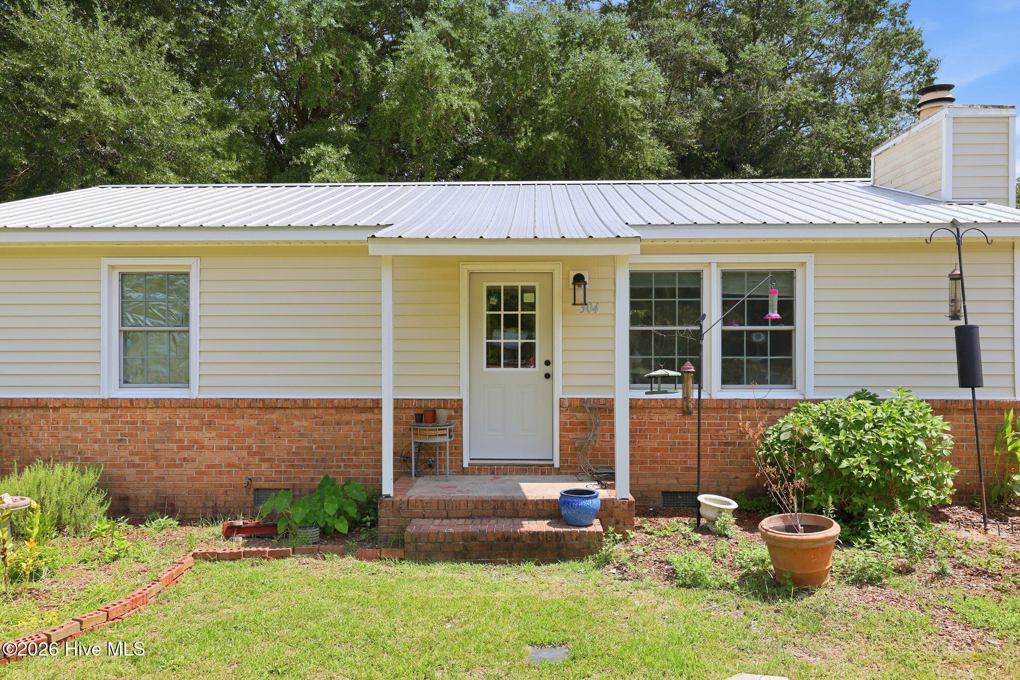 304 Archie Road Property Photo 4