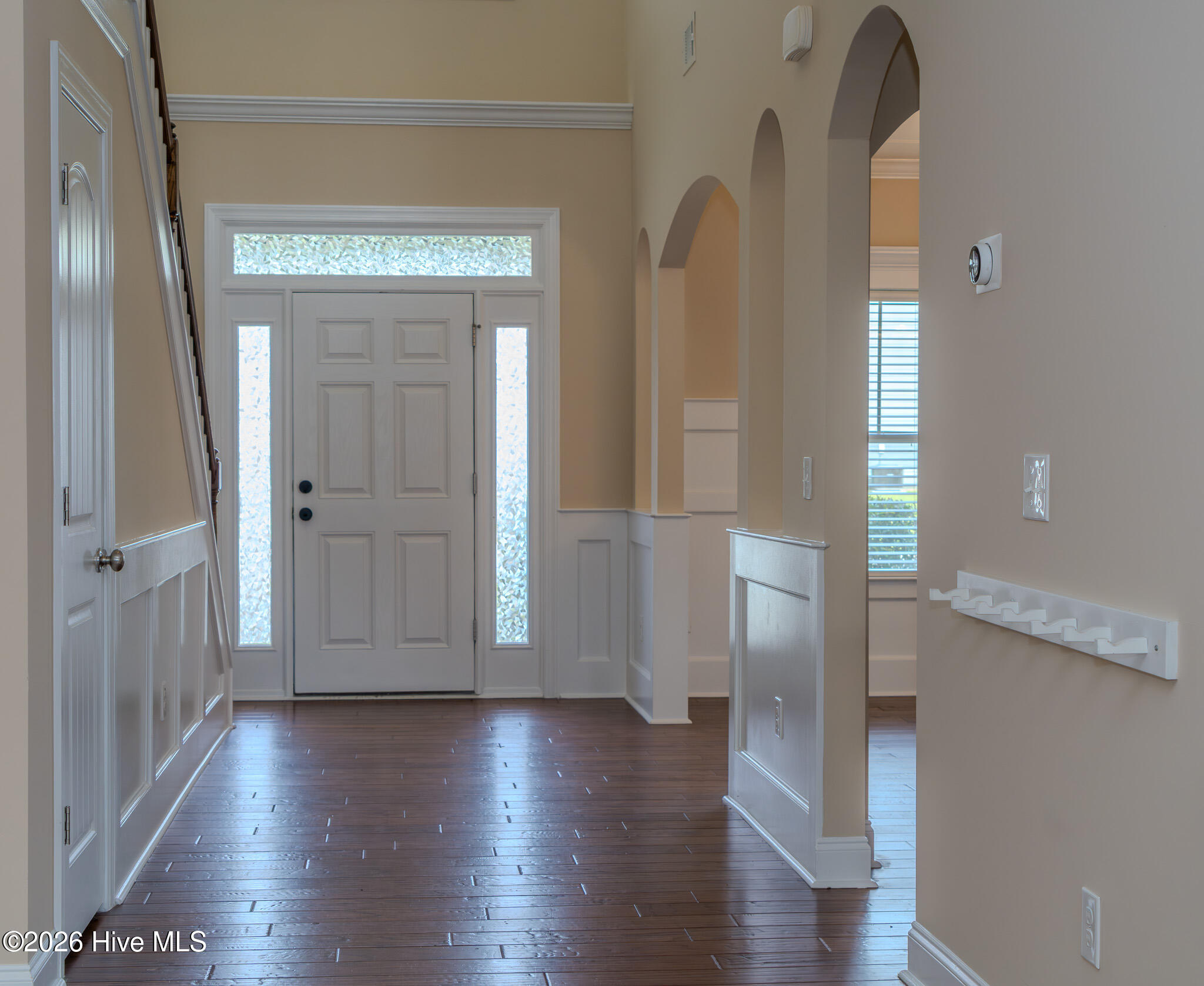 1572 Driftwood Lane Property Photo 7