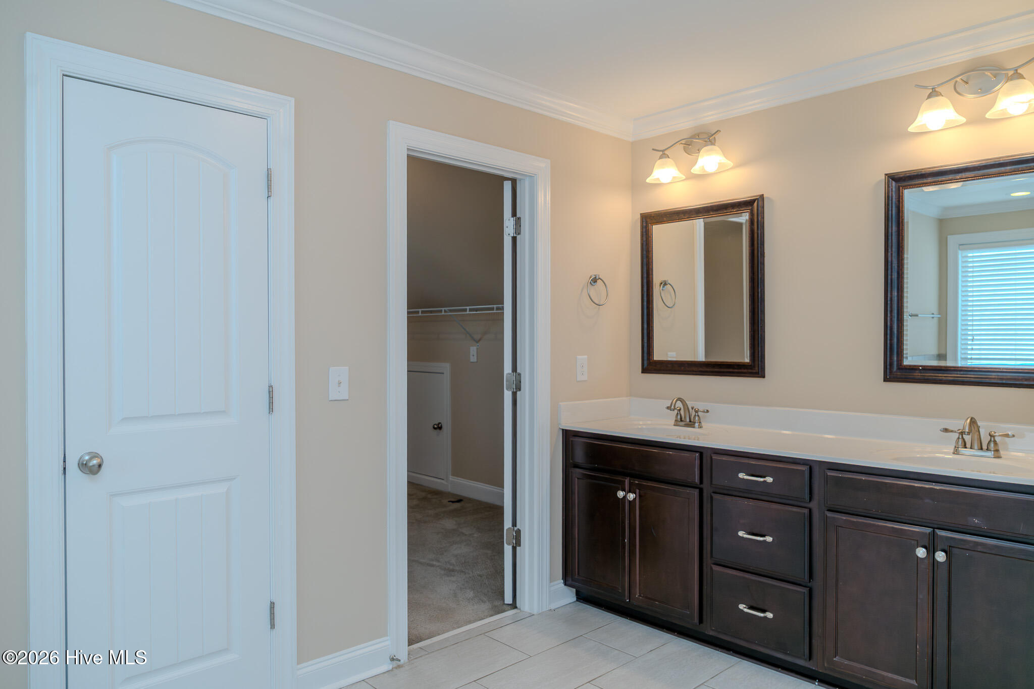 1572 Driftwood Lane Property Photo 32