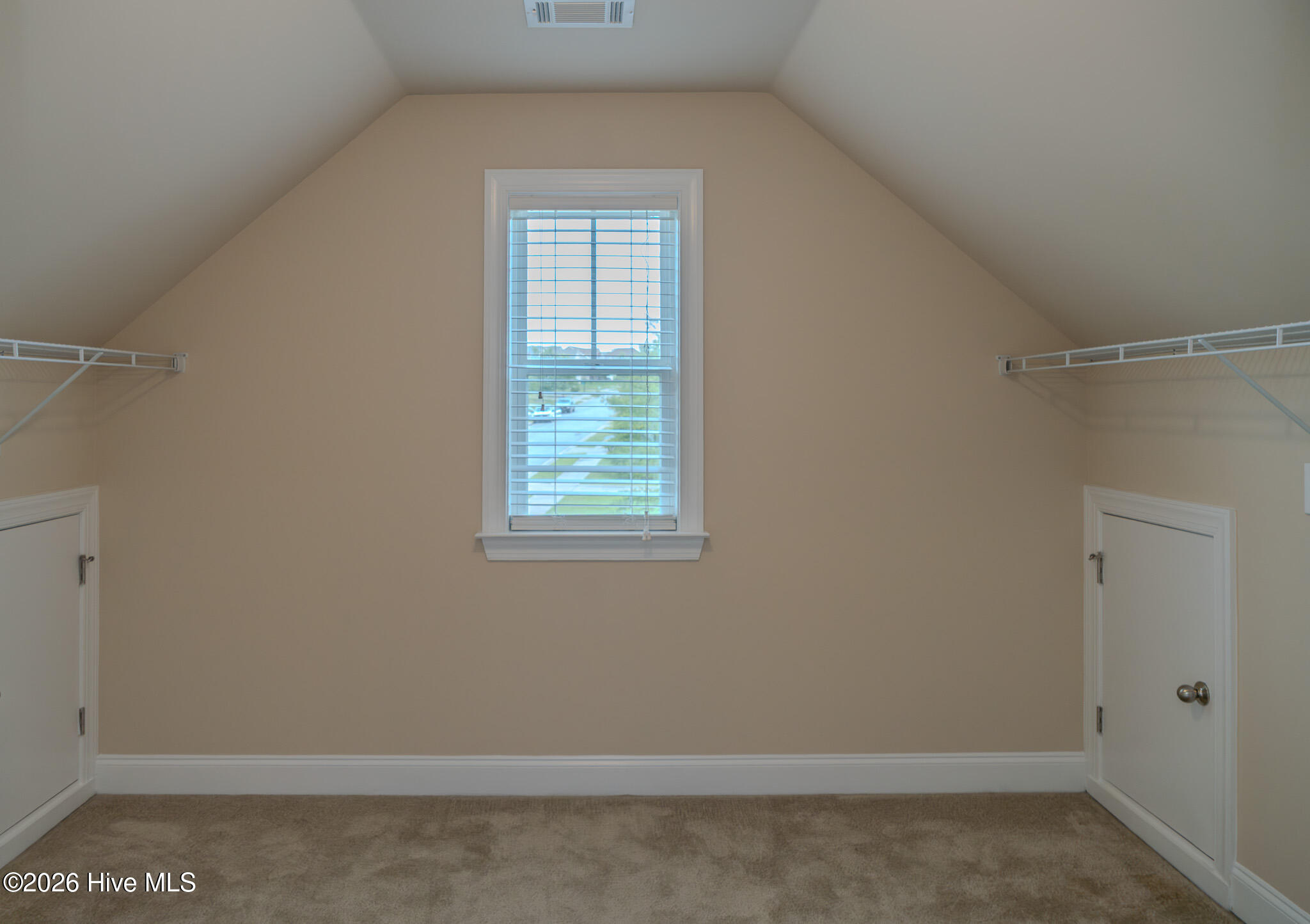 1572 Driftwood Lane Property Photo 36