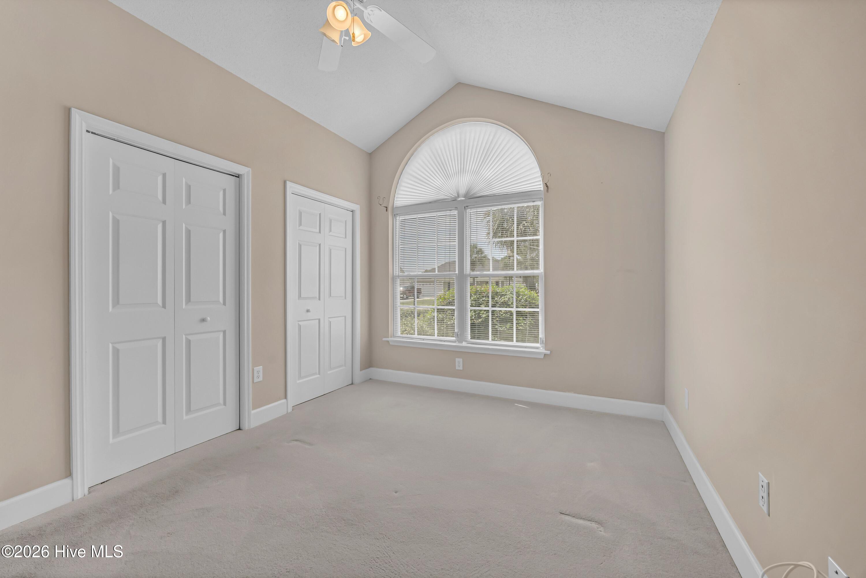 512 Hyacinth Drive Property Photo 5