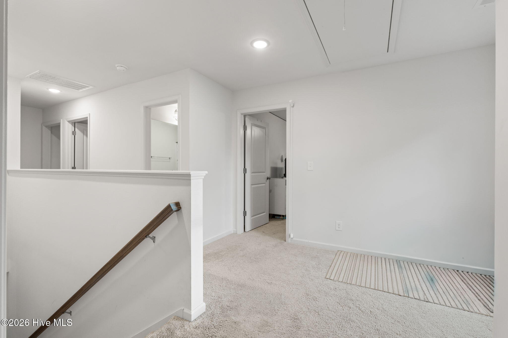 825 Usher Avenue Property Photo 9