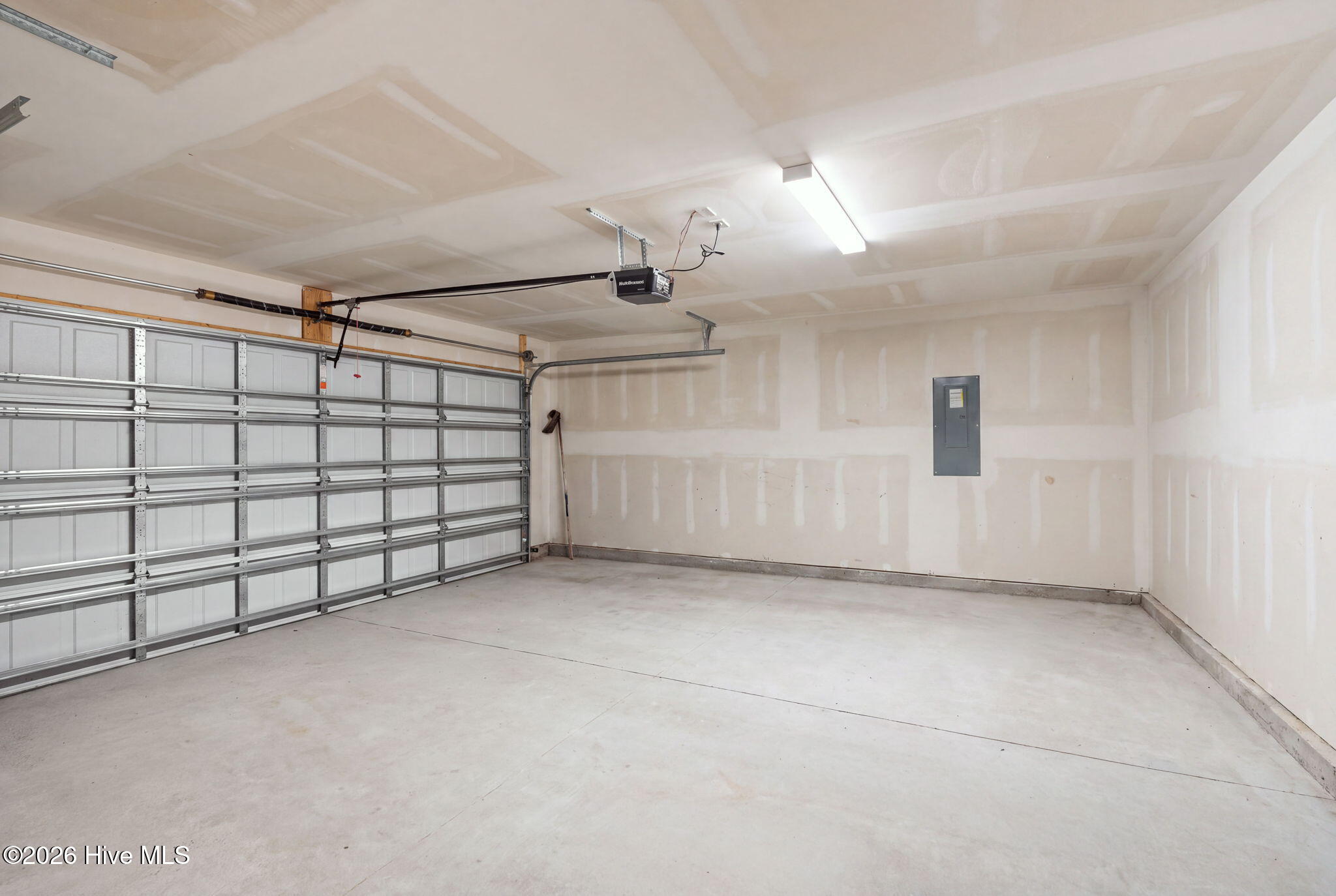 825 Usher Avenue Property Photo 26