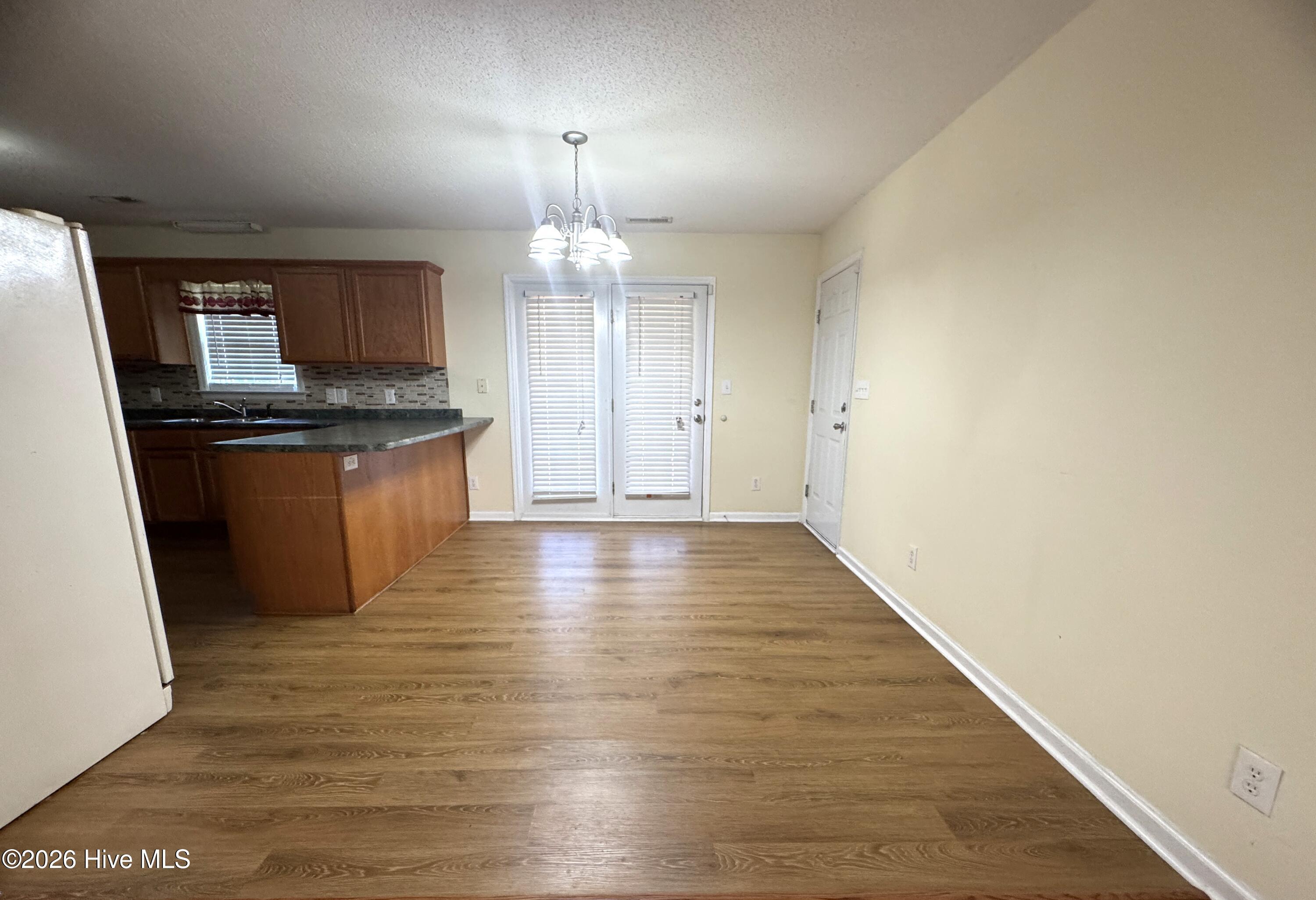 2638 Pinewood Home Drive Property Photo 3