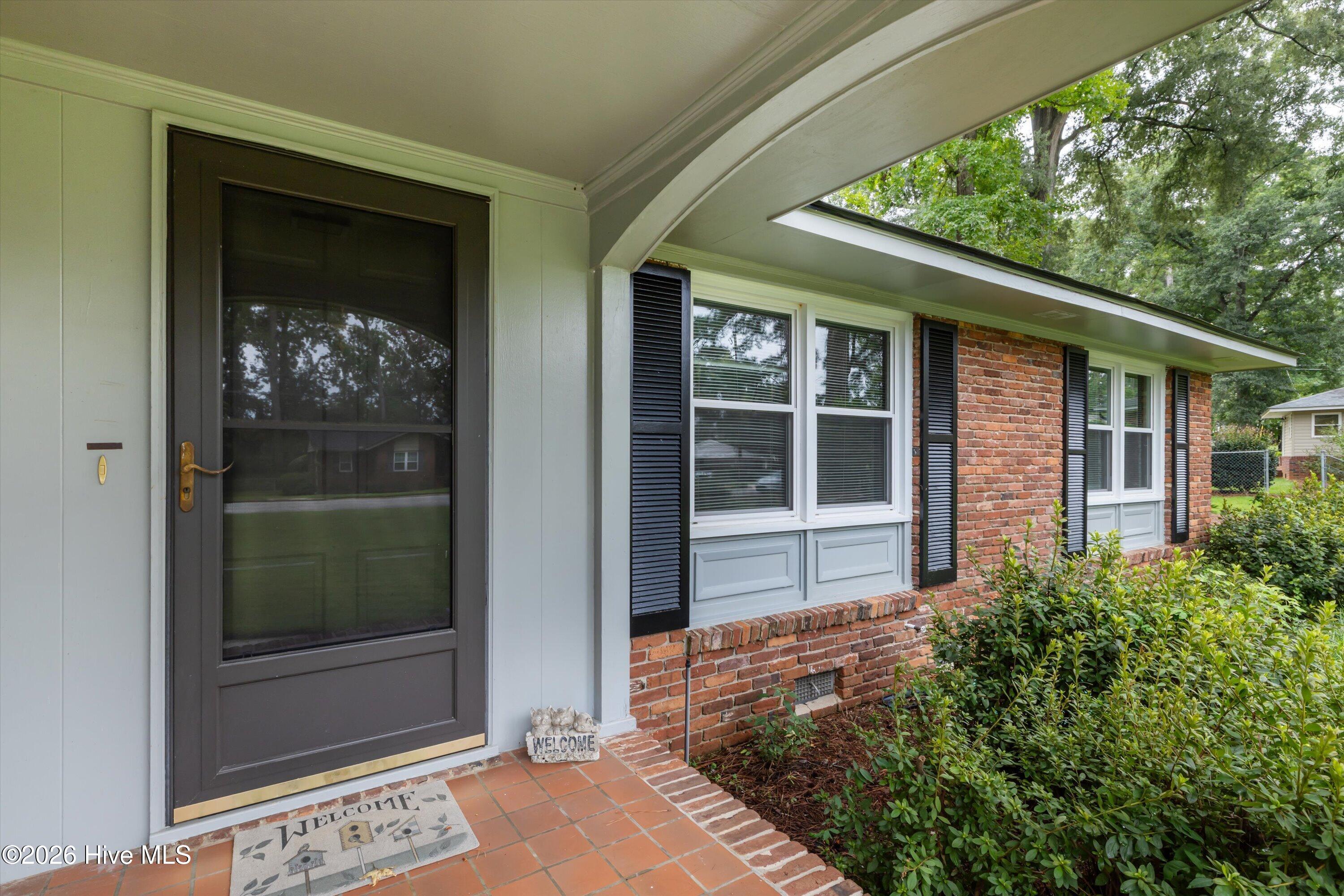 2922 Stratford Drive Property Photo 6